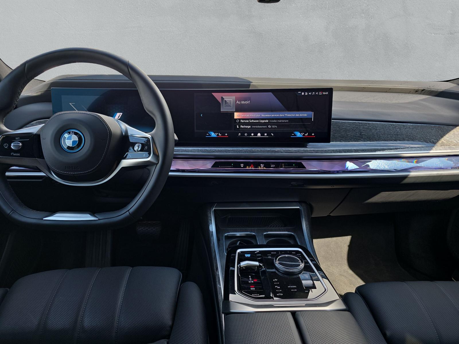 BMW i7 eDrive50 G70 (CH)  -image-13