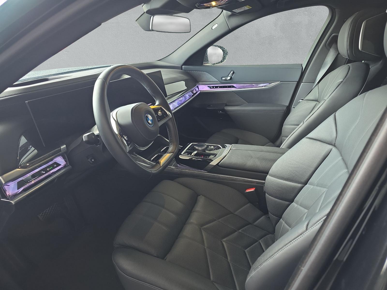 BMW i7 eDrive50 G70 (CH)  -image-11
