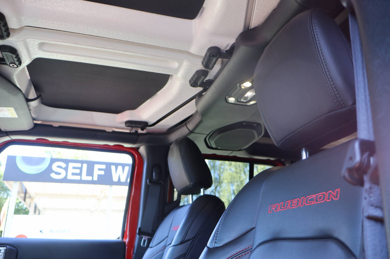 JEEP Wrangler 2.0 Turbo Rubicon Unlimited-image-14