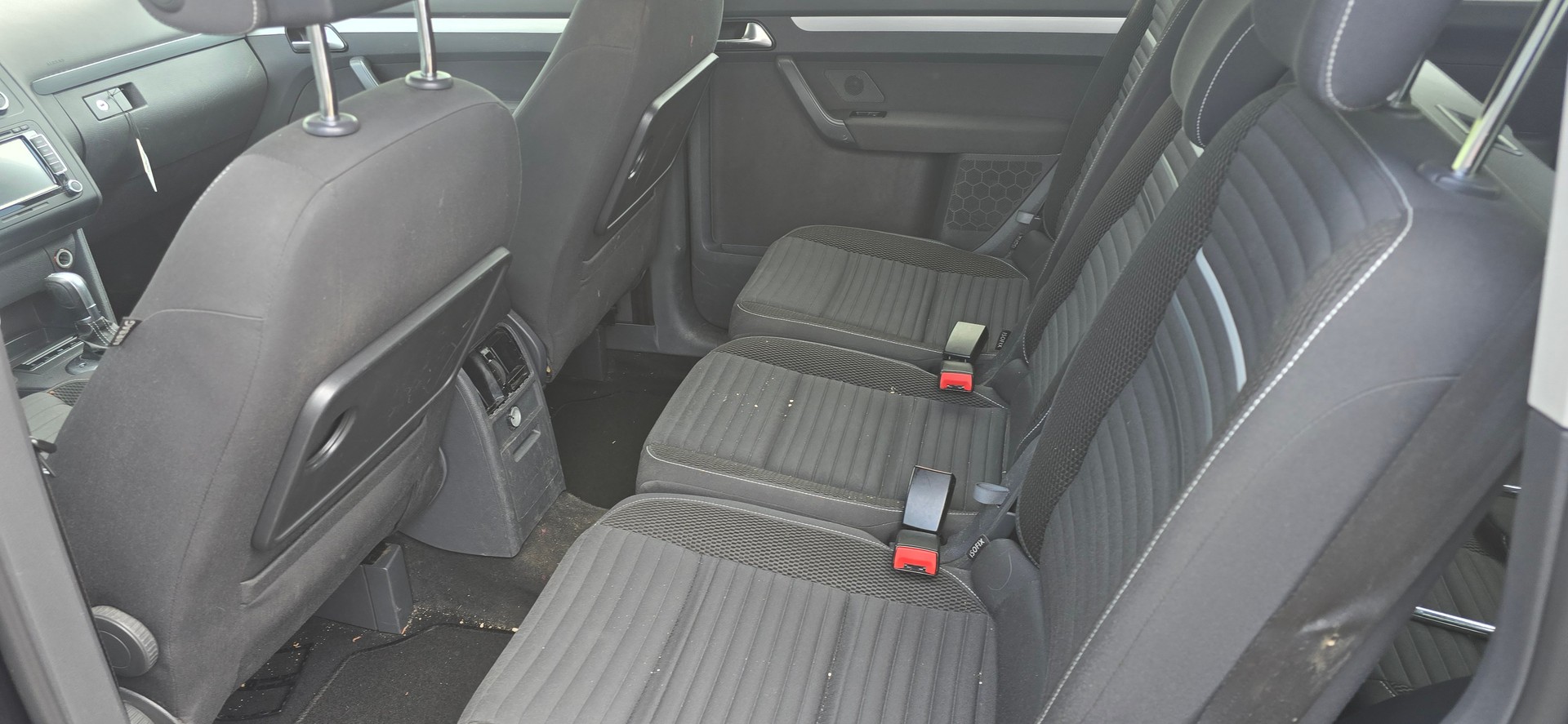 VW Touran 1.6 TDI BMT Comfortline DSG-image-10