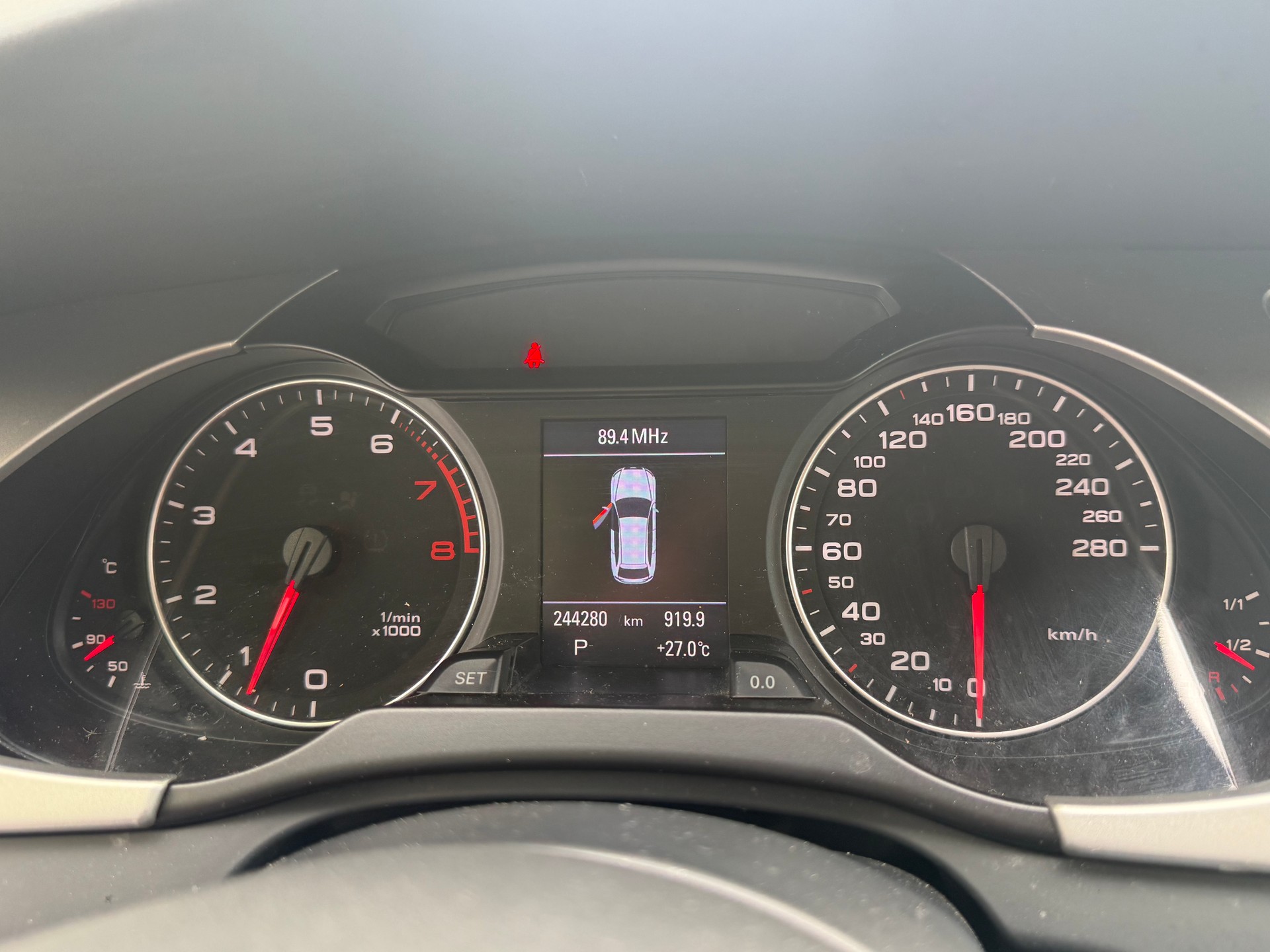 AUDI A4 Avant 1.8 TFSI multitronic-image-12