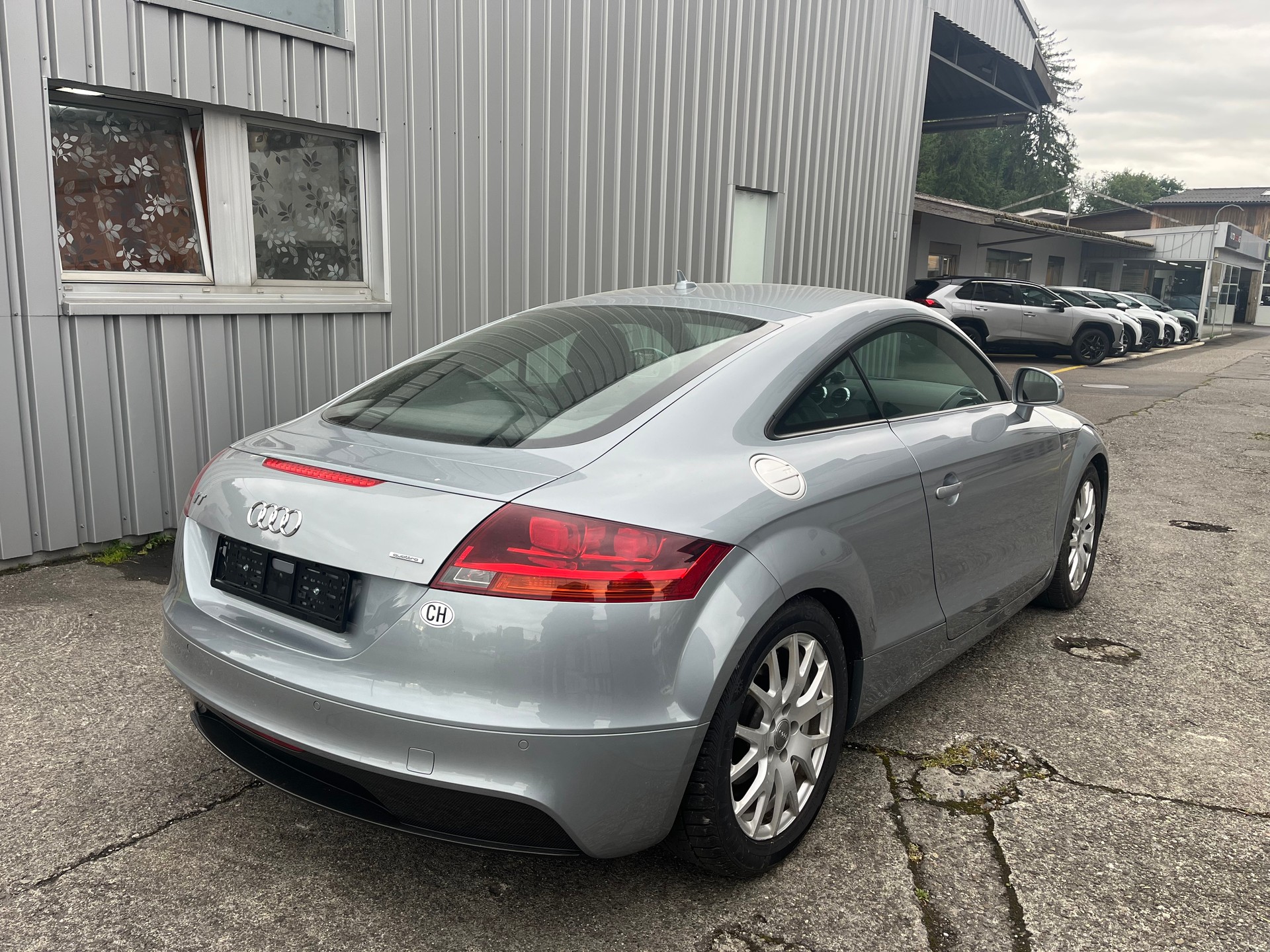 AUDI TT Coupé 2.0 TFSI quattro S-Line-image-3