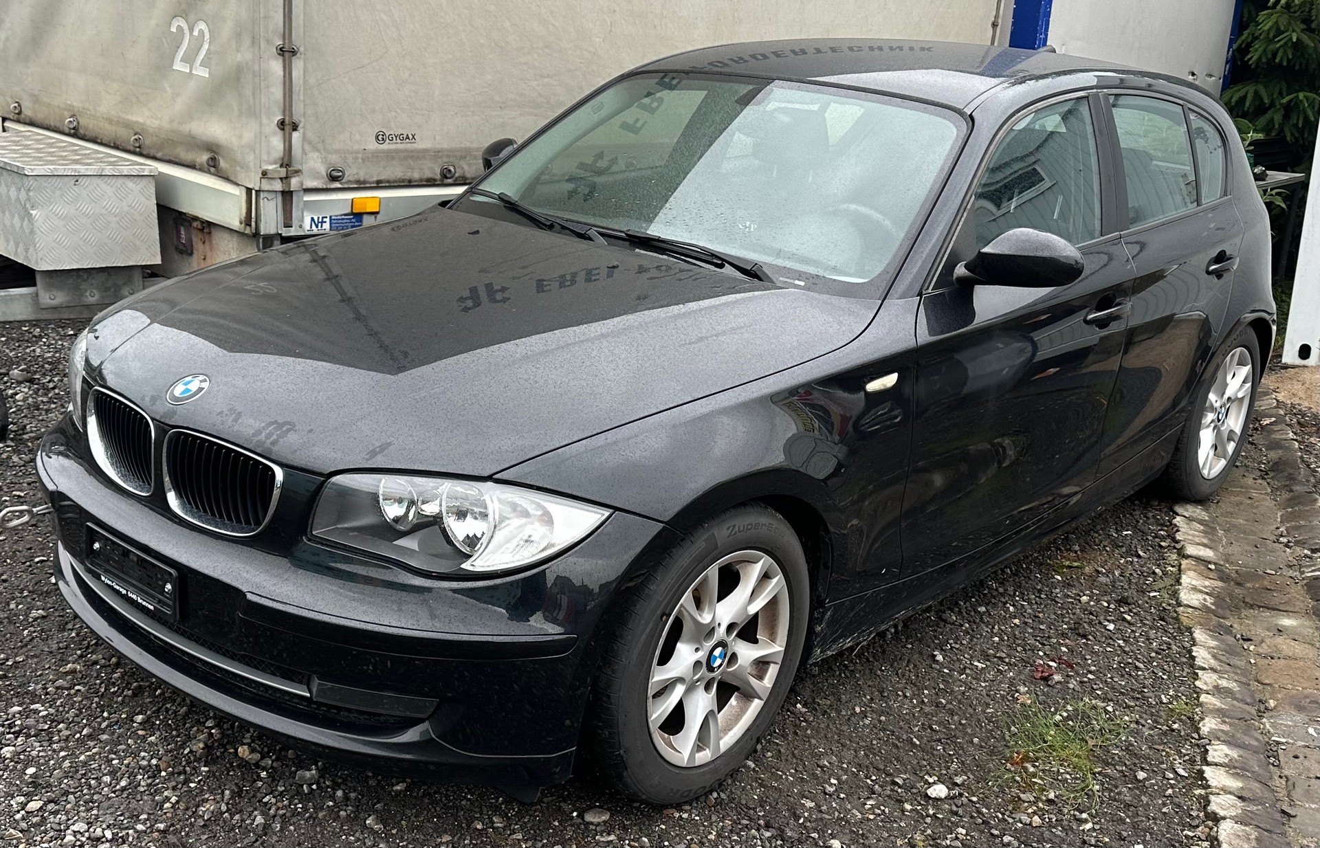 BMW 118d-image-0
