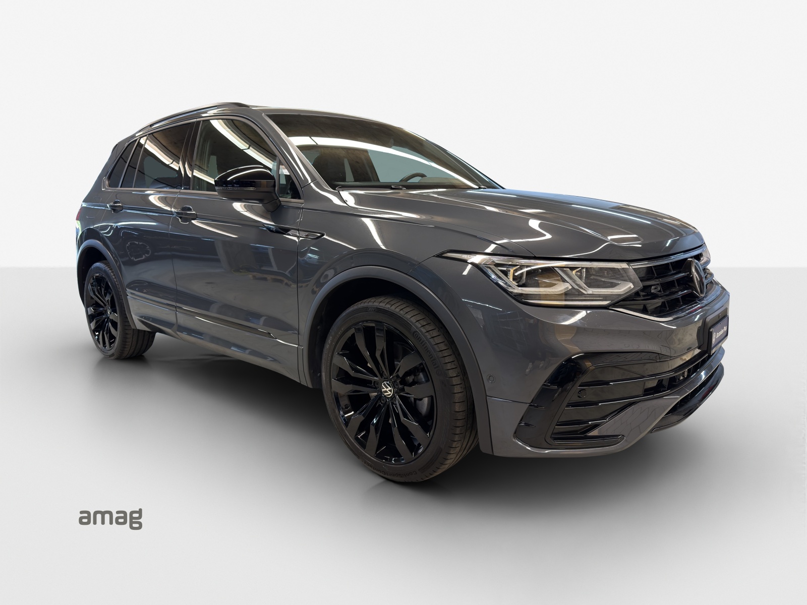 VW Tiguan 2.0TSI R-Line 4Motion DSG-image-5
