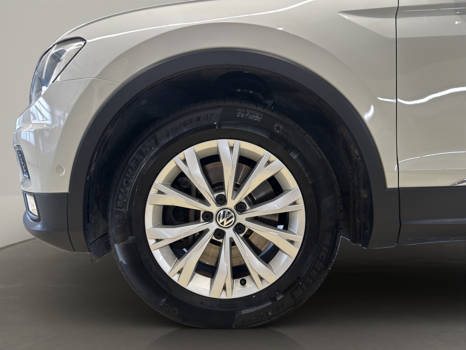 VW Tiguan 2.0TSI Comfortline 4Motion DSG-image-7