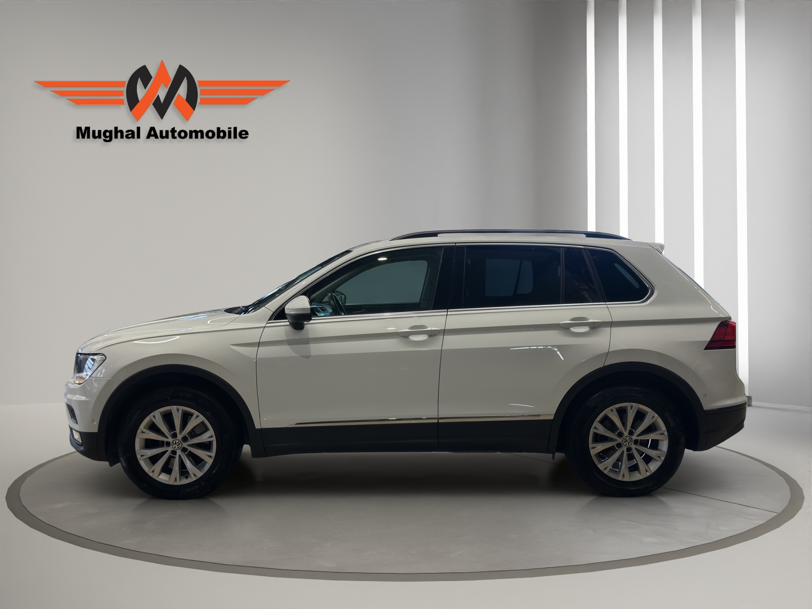 VW Tiguan 2.0TSI Comfortline 4Motion DSG-image-1