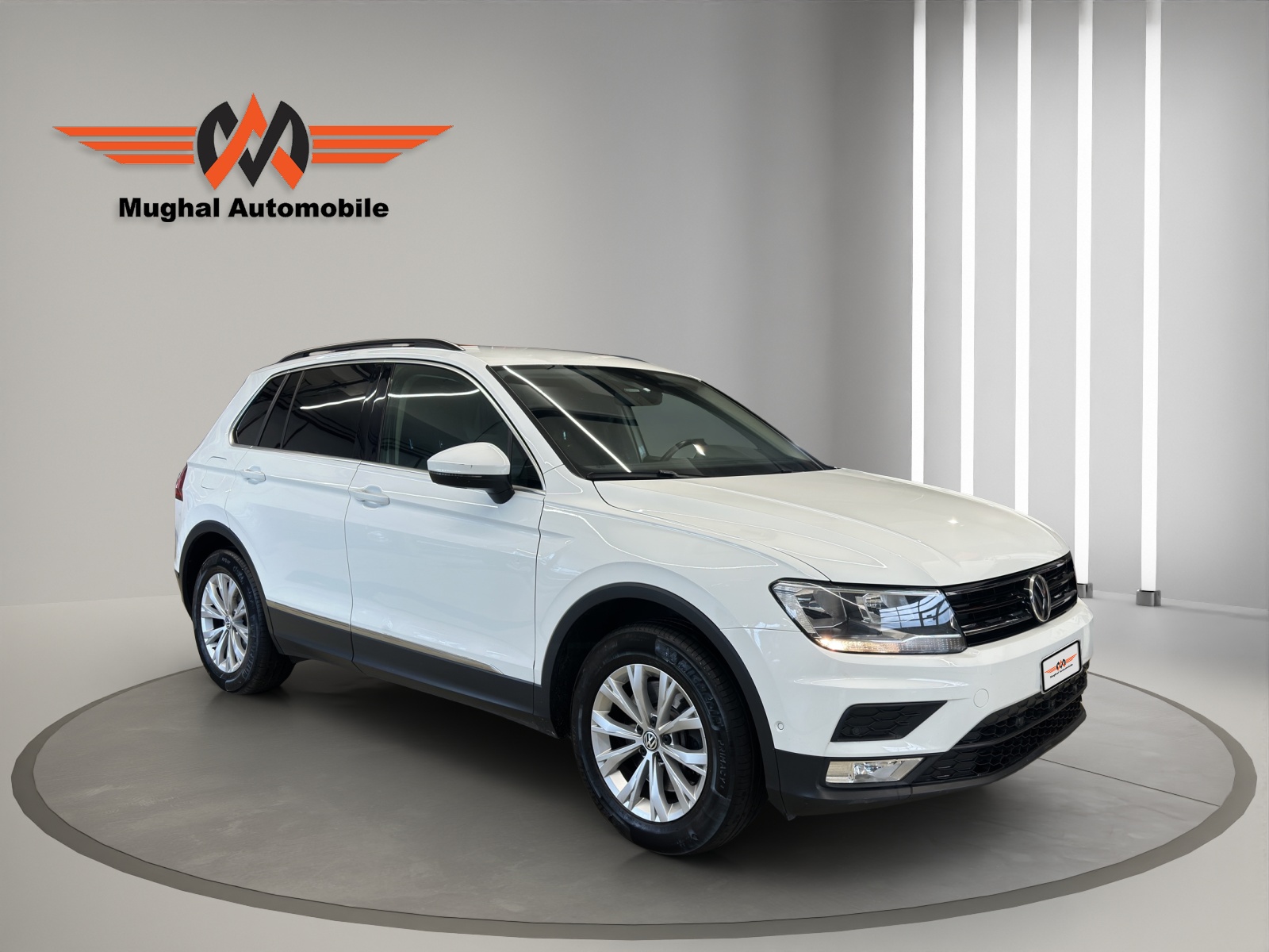 VW Tiguan 2.0TSI Comfortline 4Motion DSG-image-6