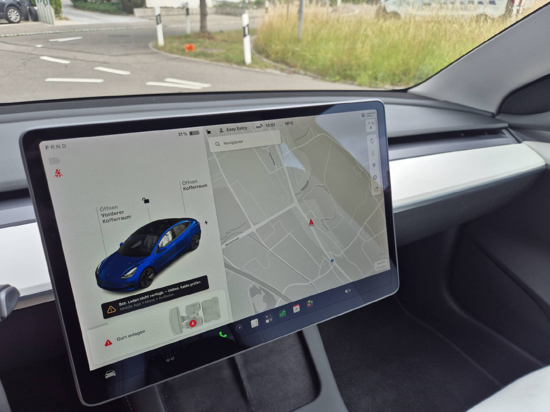 TESLA Model 3 Standart Range Plus-image-9
