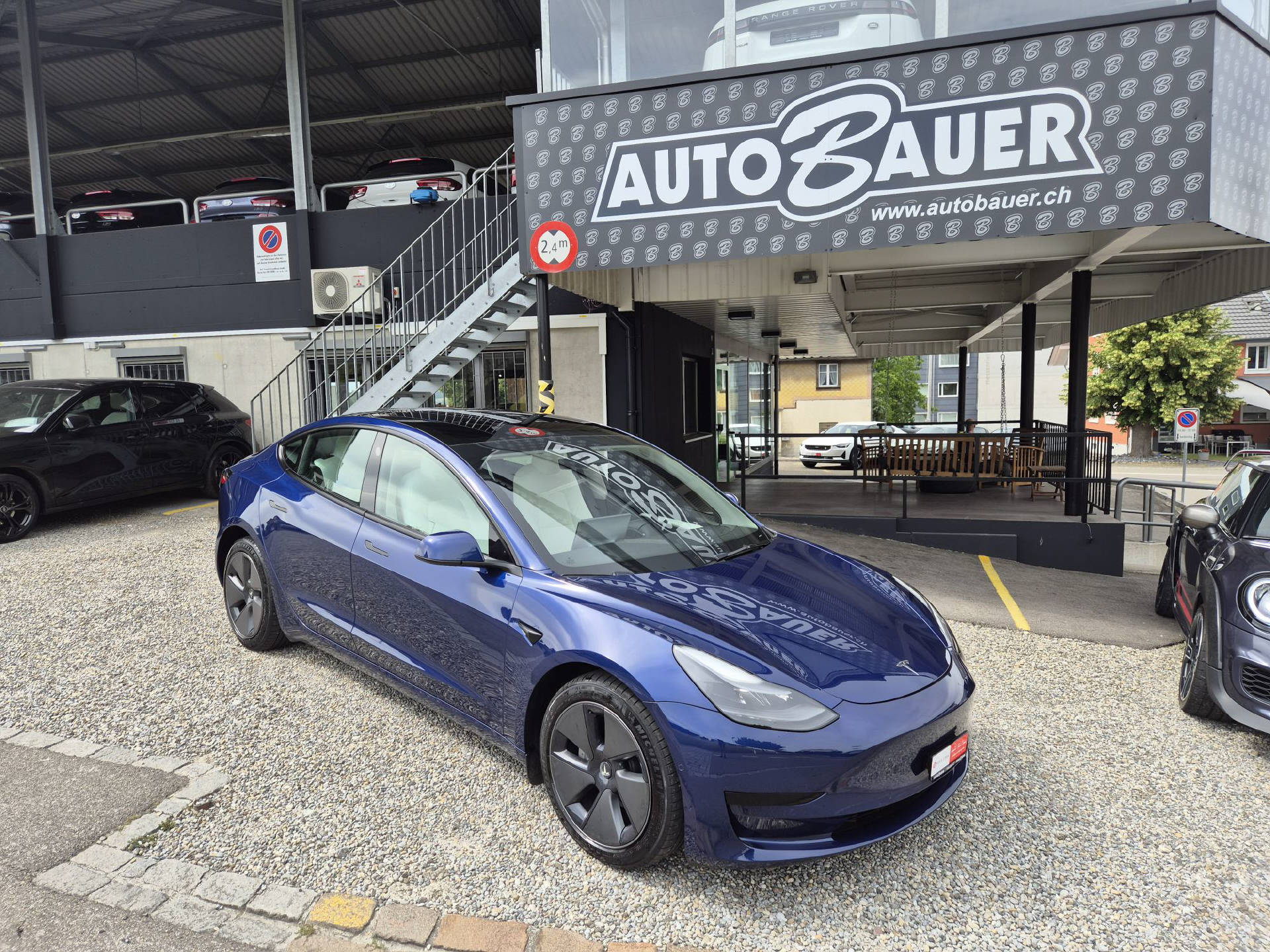 TESLA Model 3 Standart Range Plus-image-0
