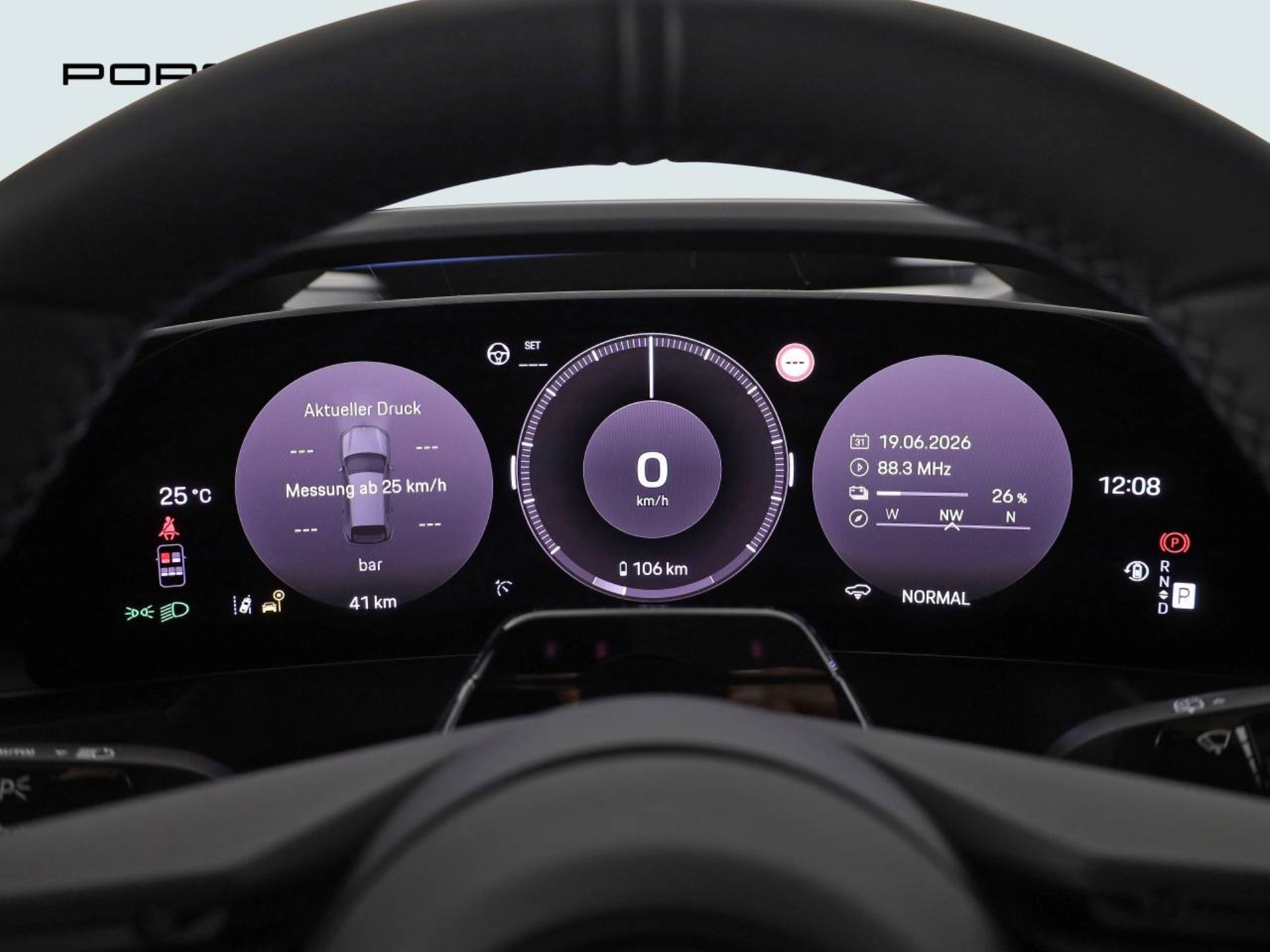 PORSCHE Cayenne Electric-image-15
