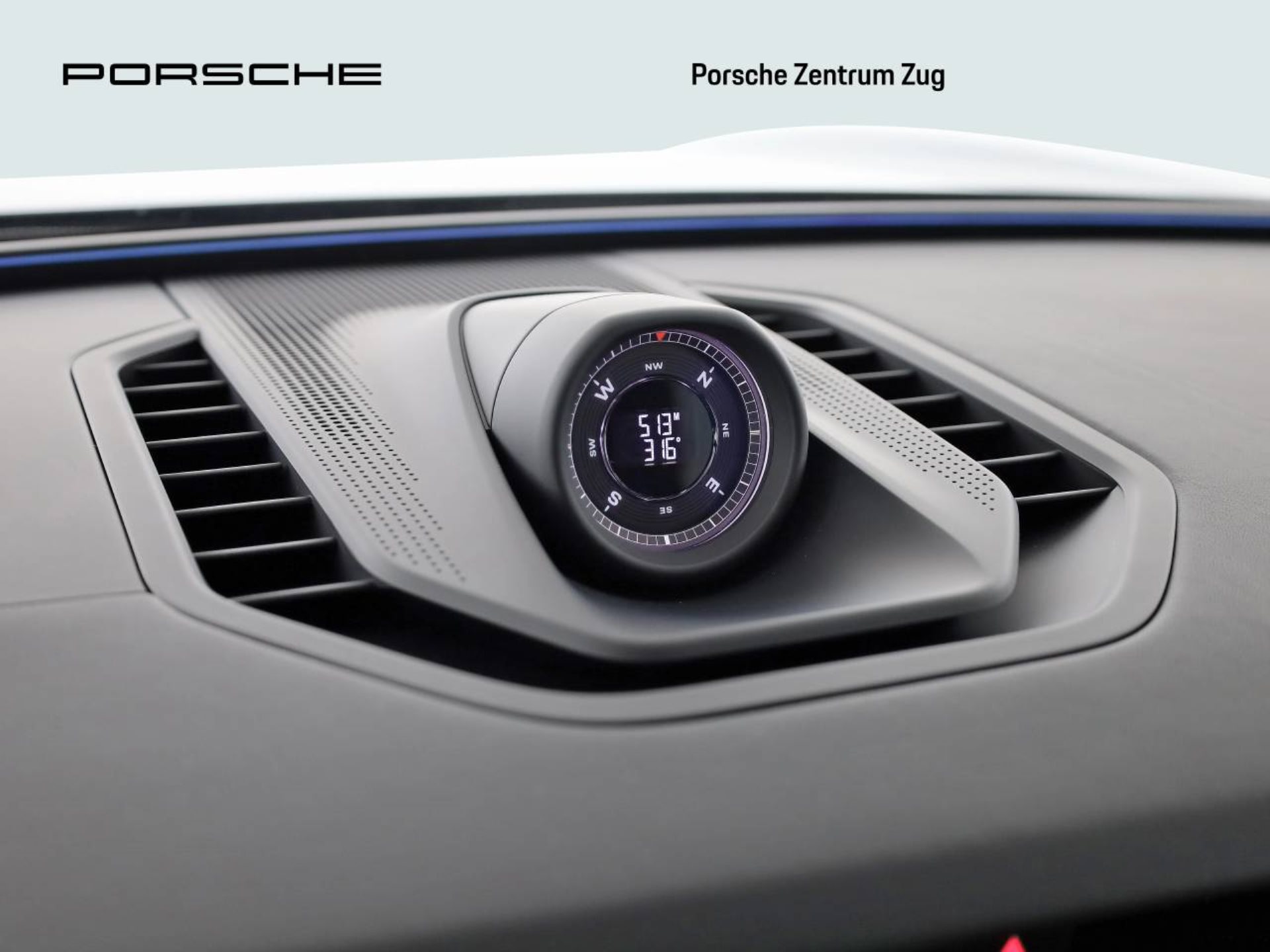PORSCHE Cayenne Electric-image-17