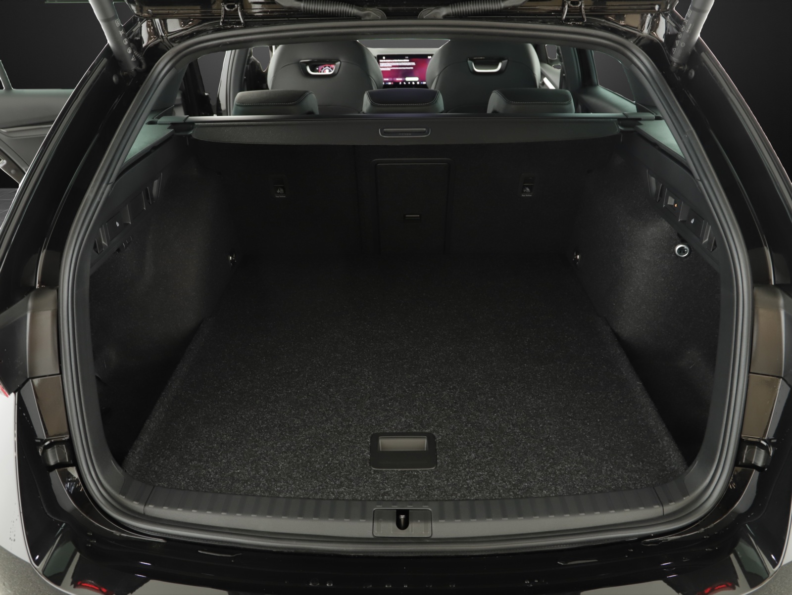 SKODA Octavia Combi 2.0 TSI DSG Sport Line 4x4-image-11