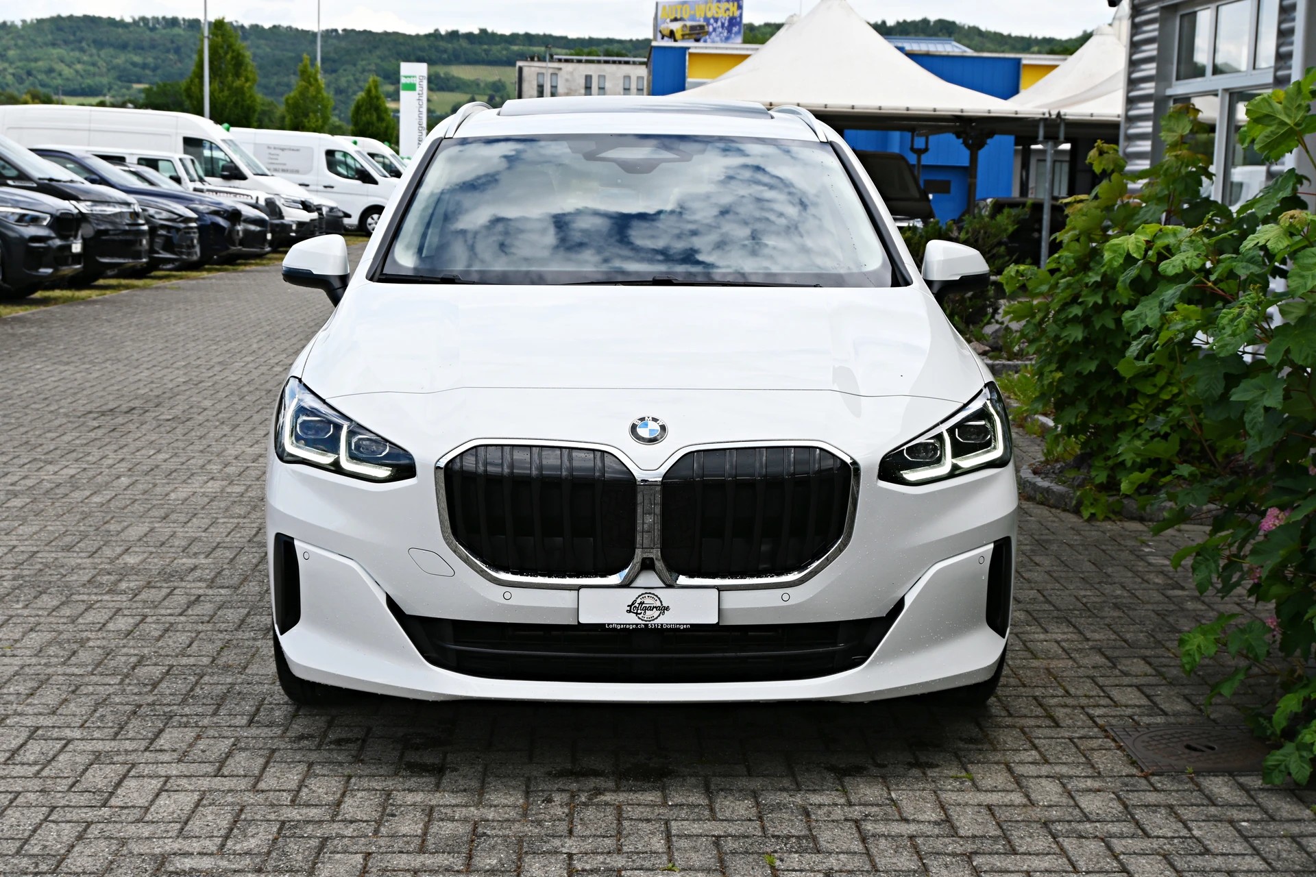 BMW 223d Active Tourer xDrive DKG 4X4 (CH Auto) + AHK 1500kg-image-2