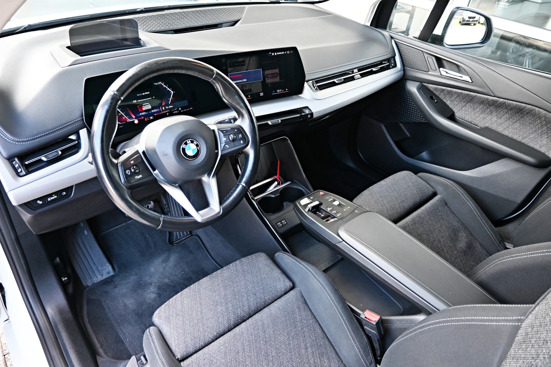 BMW 223d Active Tourer xDrive DKG 4X4 (CH Auto) + AHK 1500kg-image-10