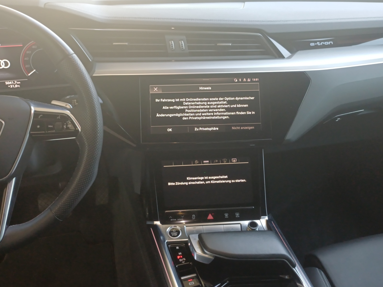 AUDI e-tron 55 Sportback Advanced Black Edition quattro-image-11