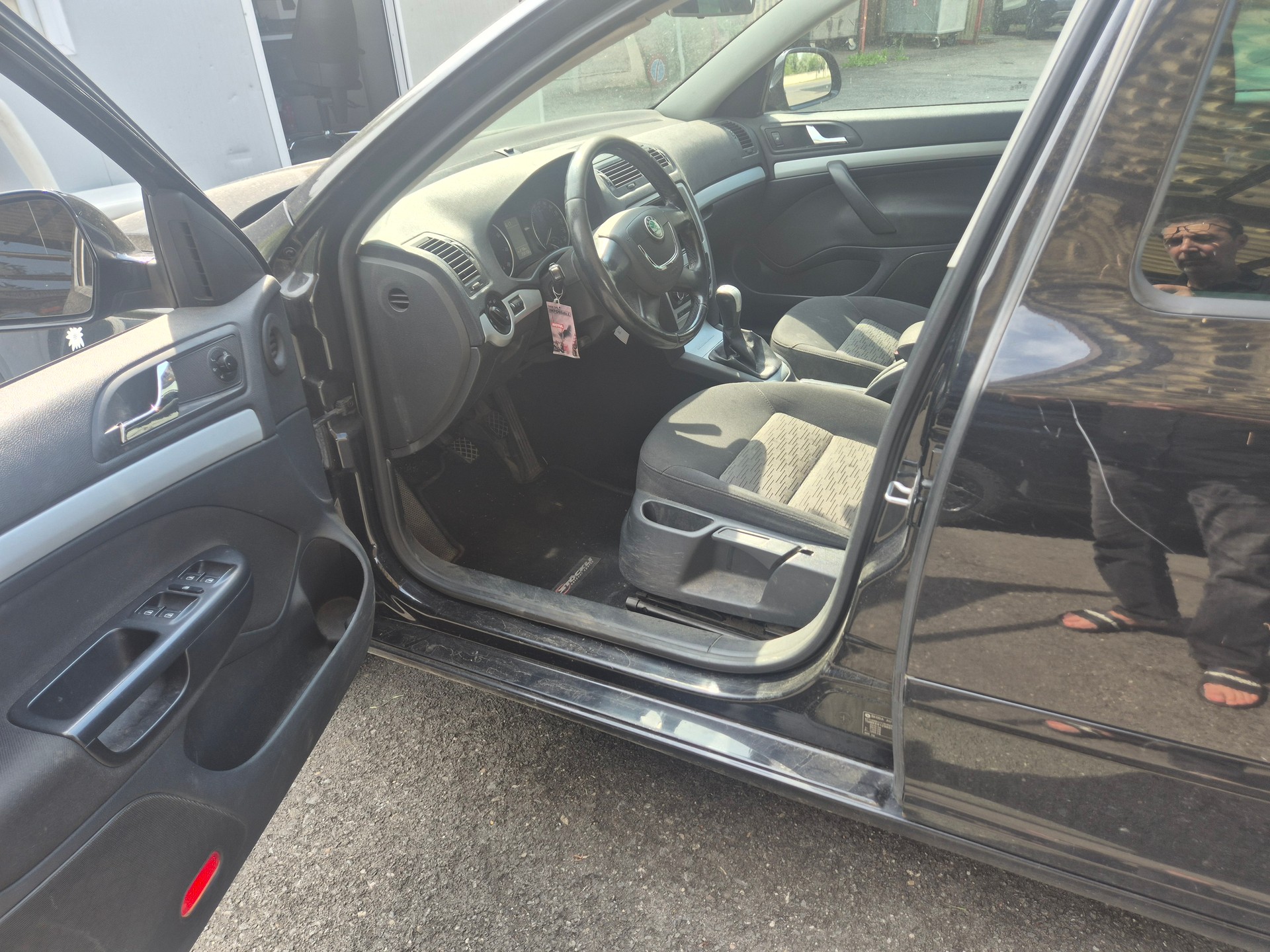 SKODA Octavia Combi 1.8 TSI Swiss Adventure 4x4-image-8