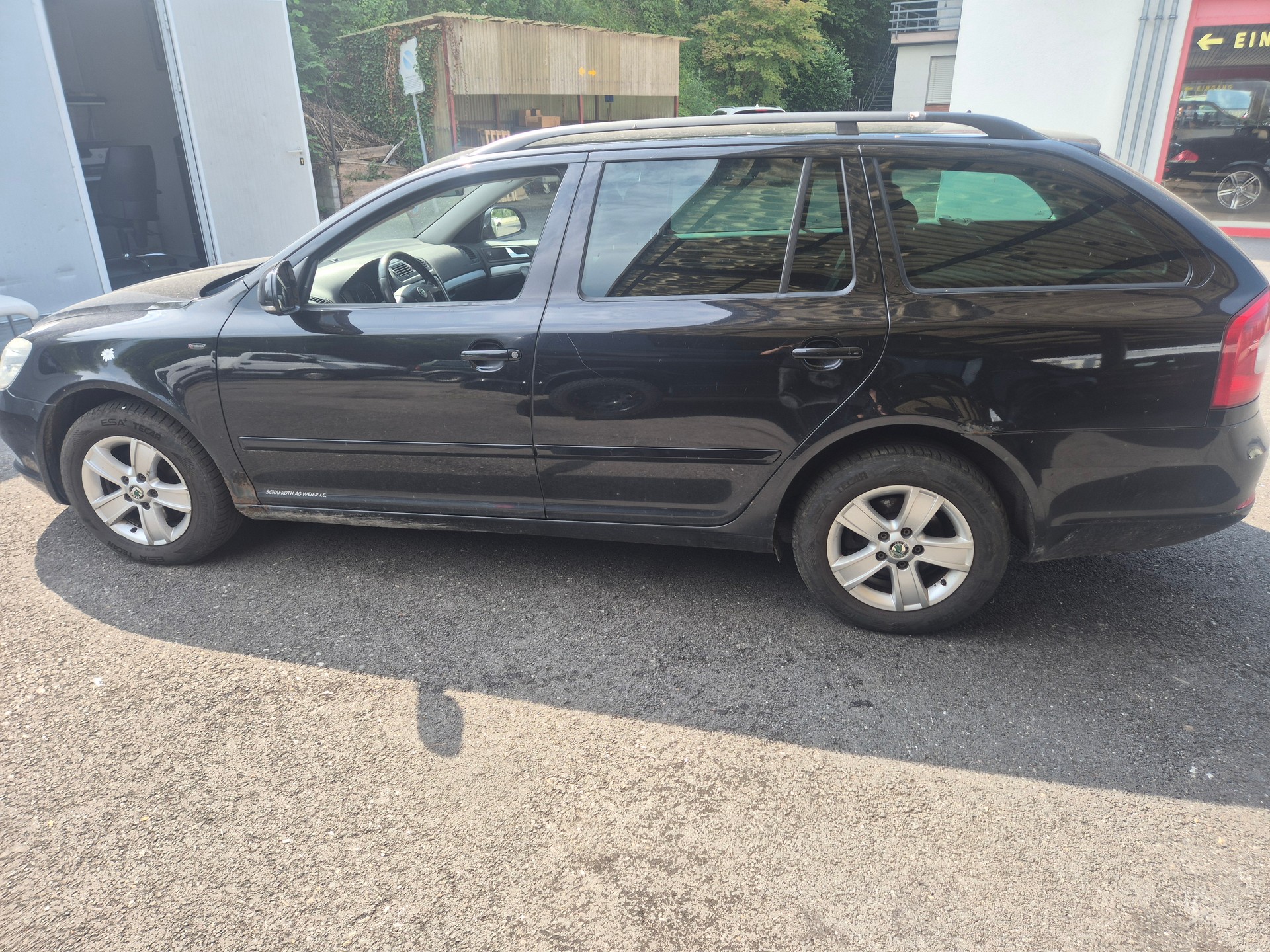 SKODA Octavia Combi 1.8 TSI Swiss Adventure 4x4-image-2