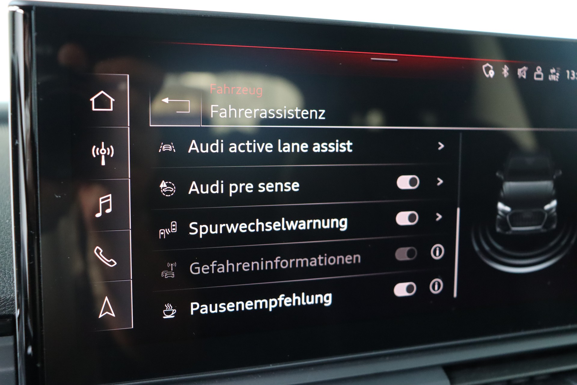 AUDI Q5 Sportback 40 TDI Blackedition quattro S-tronic-image-27