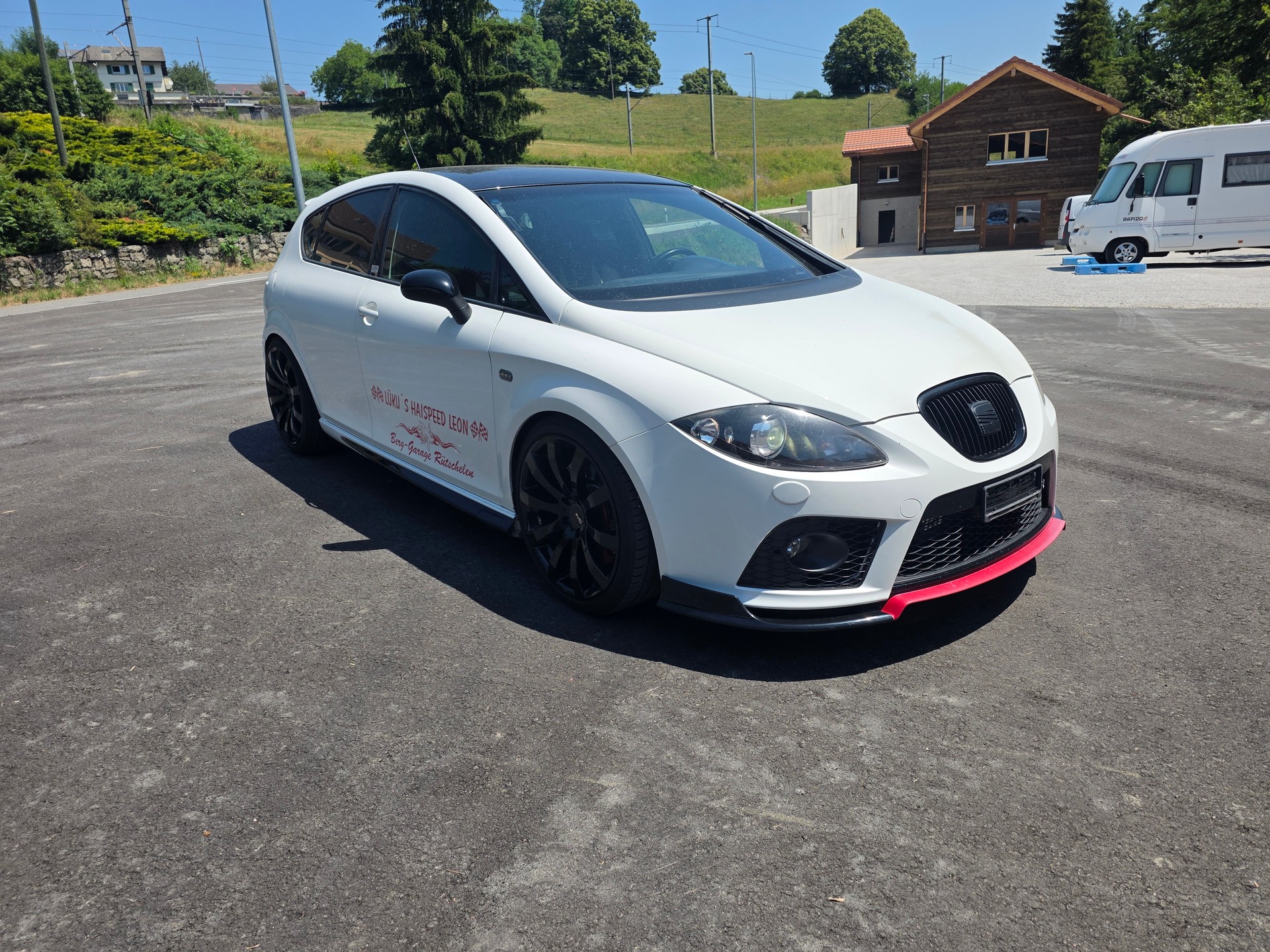 SEAT Leon 2.0 TSI World Champion Edition-image-0