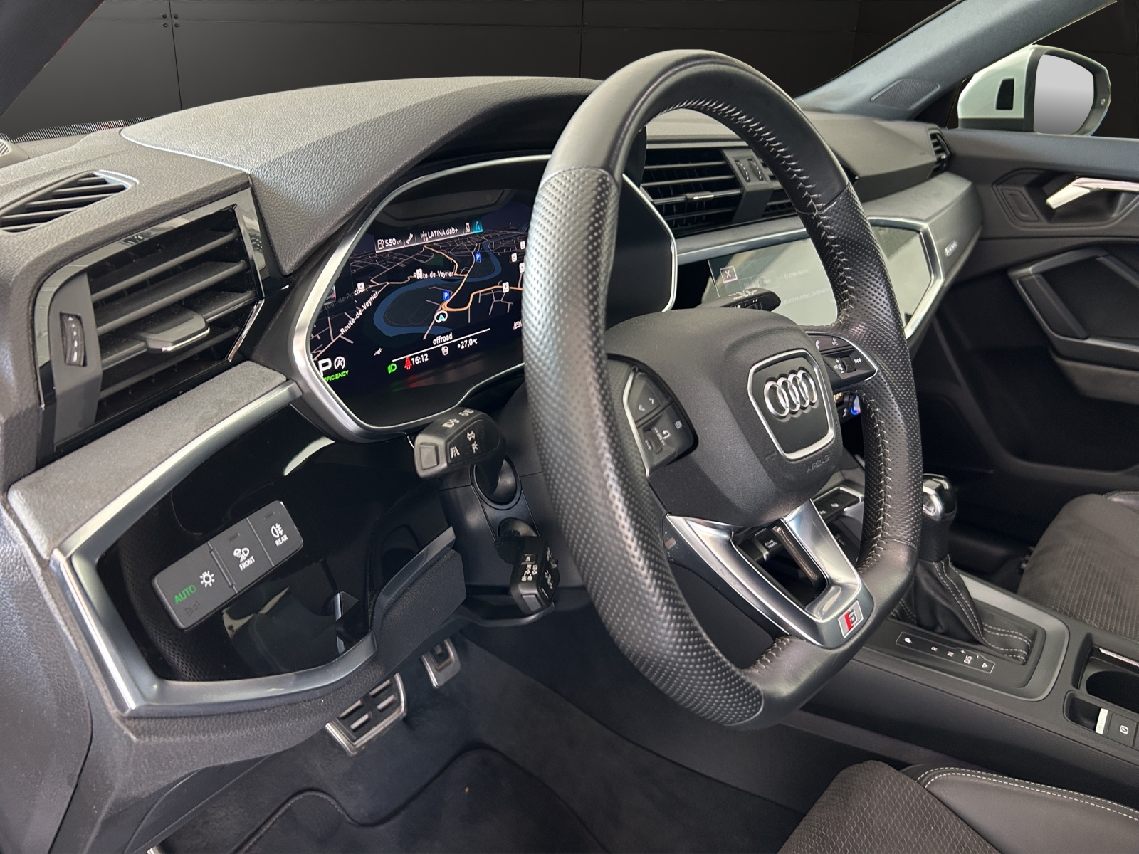AUDI Q3 Sportback 45 TFSI S line quattro S-tronic-image-20