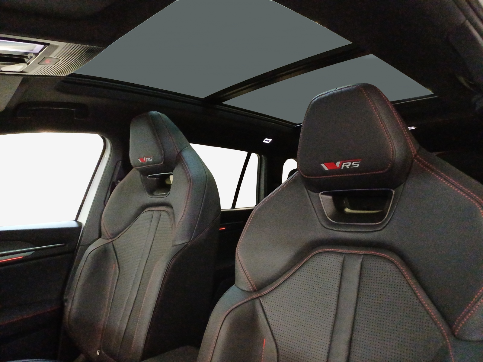 SKODA Kodiaq 2.0 TSI RS 4x4-image-14