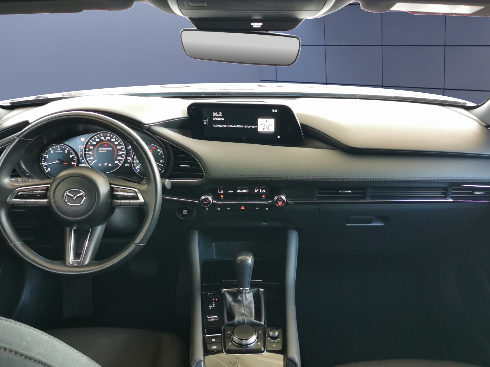 MAZDA 3 Hatchback 2.0 150 Ambition Plus-image-11