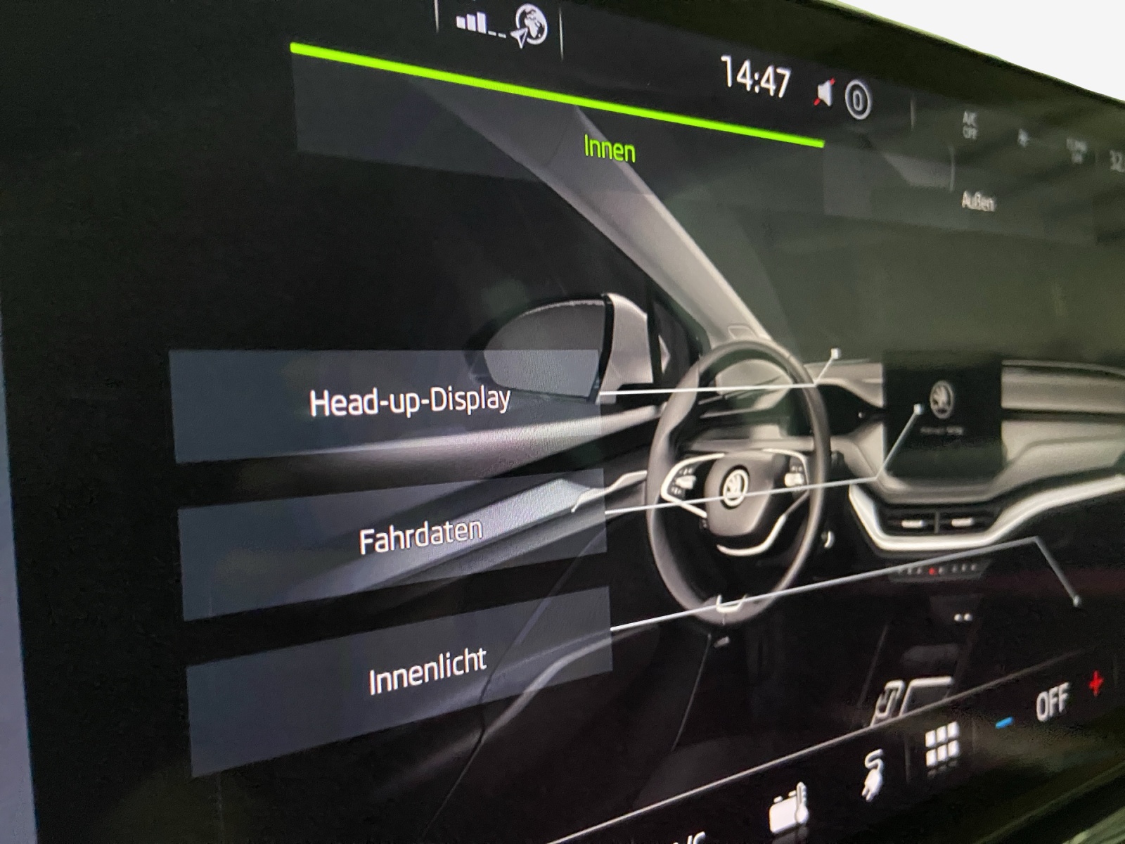 SKODA Enyaq iV 80-image-13