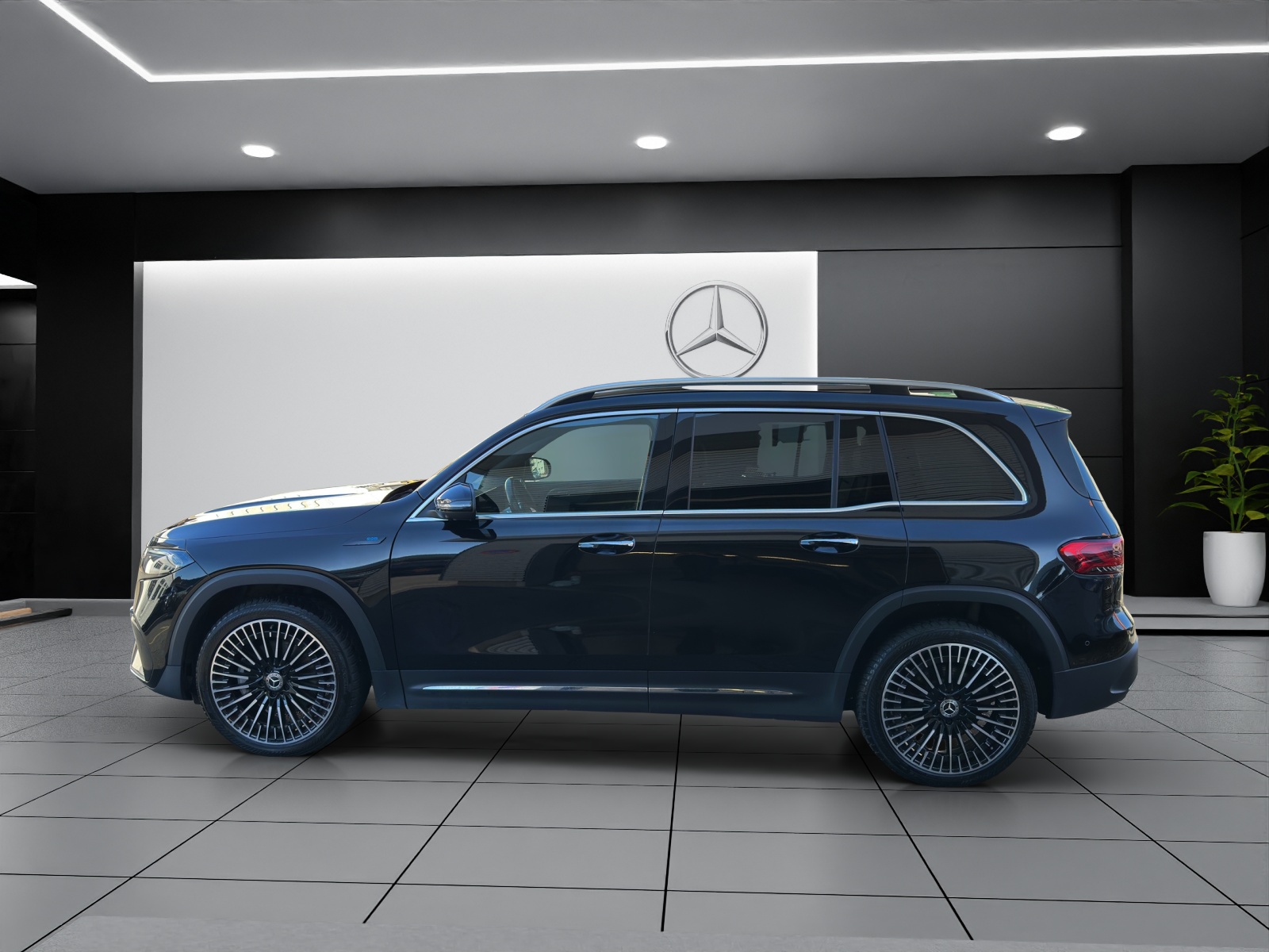 MERCEDES-BENZ EQB 350 AMG Line 4Matic-image-2