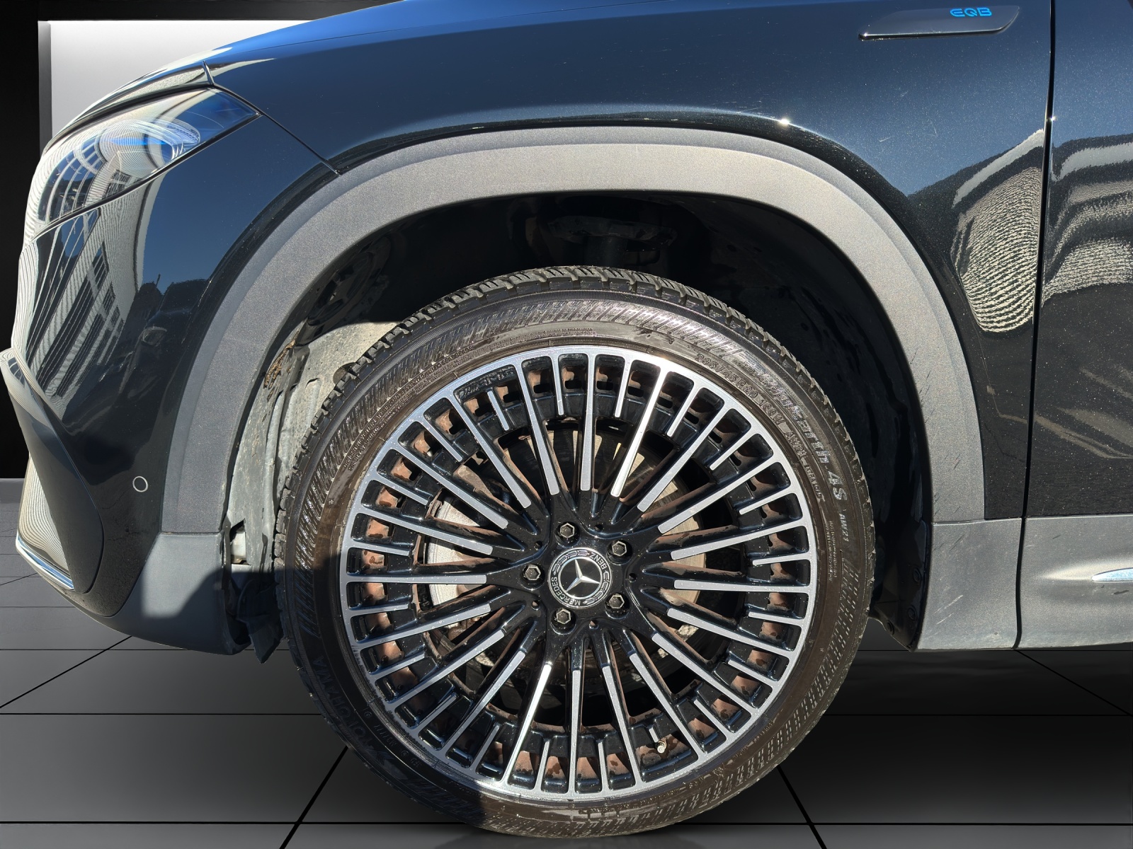 Image MERCEDES-BENZ EQB-350 EQB 350 AMG Line 4Matic
