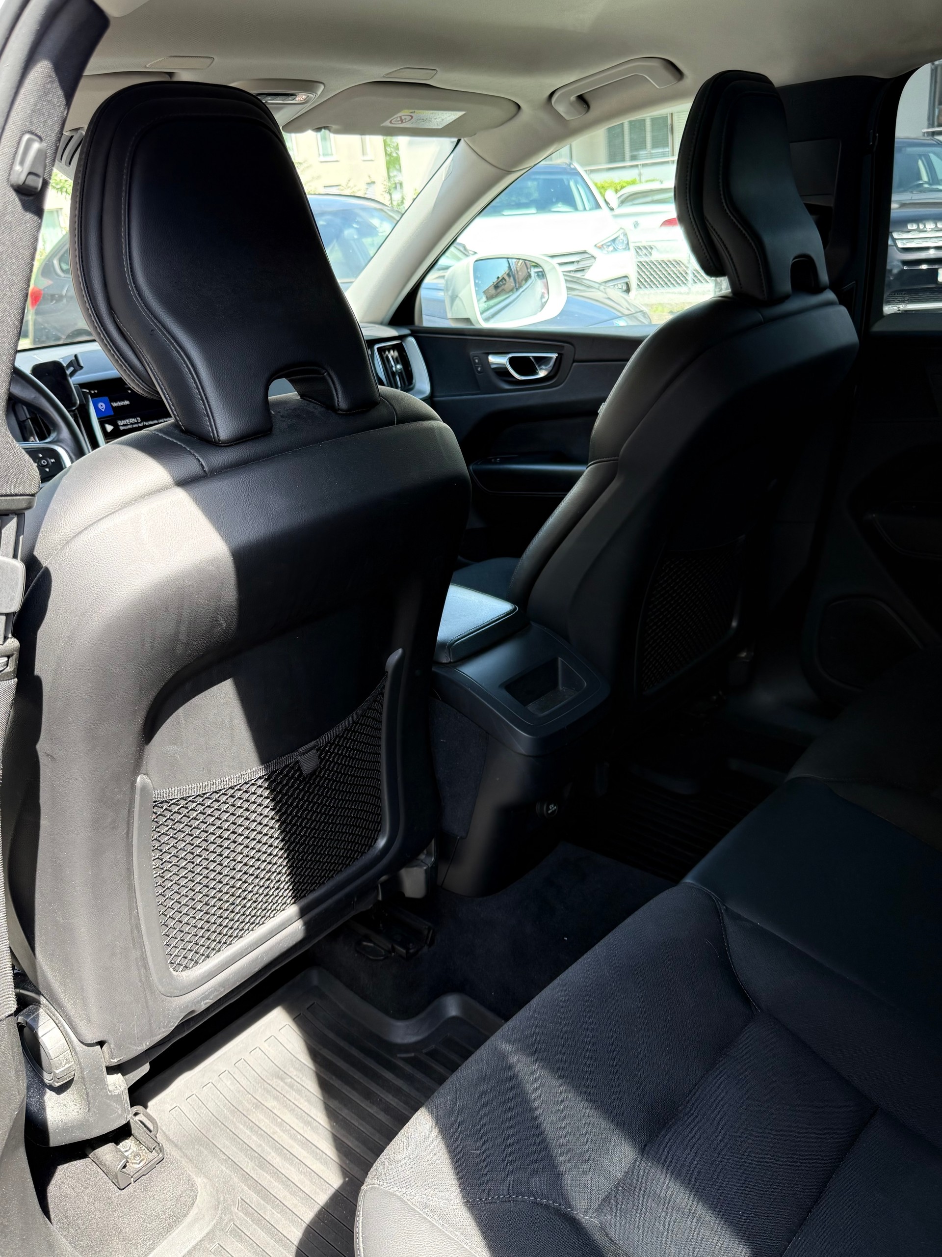 VOLVO XC60 T5 AWD Momentum Geartronic-image-7