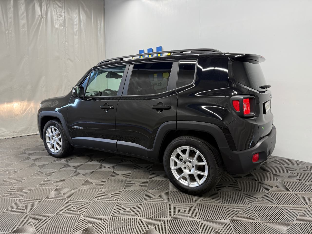 JEEP Renegade 1.5 Turbo MHEV Limited-image-1