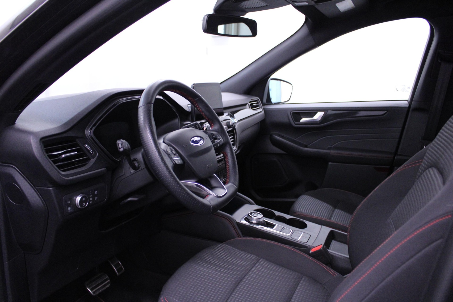 FORD Kuga 2.5 Plug-in Hybrid ST-Line-image-3