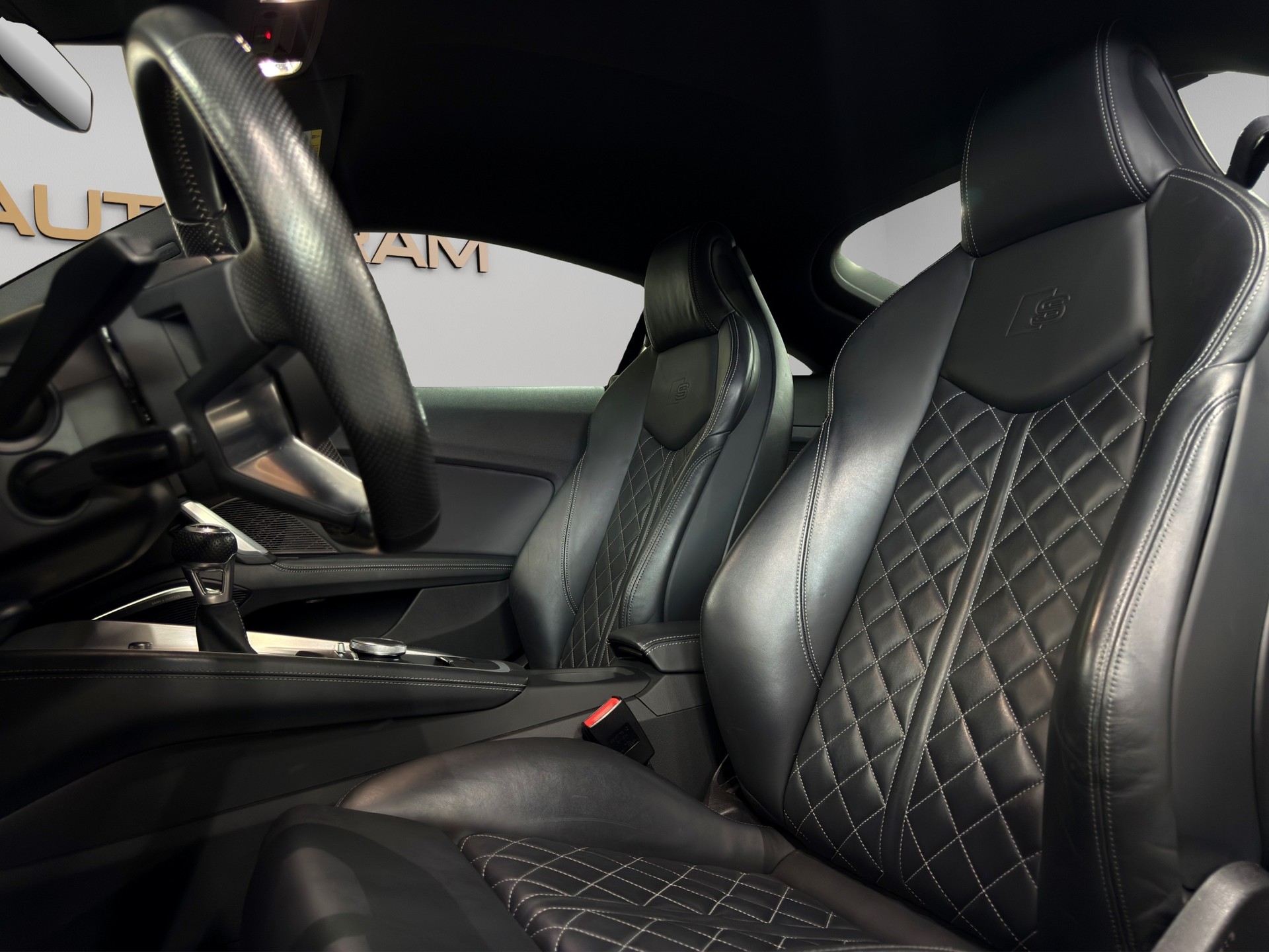 AUDI TT Coupé 2.0 TFSI-image-12