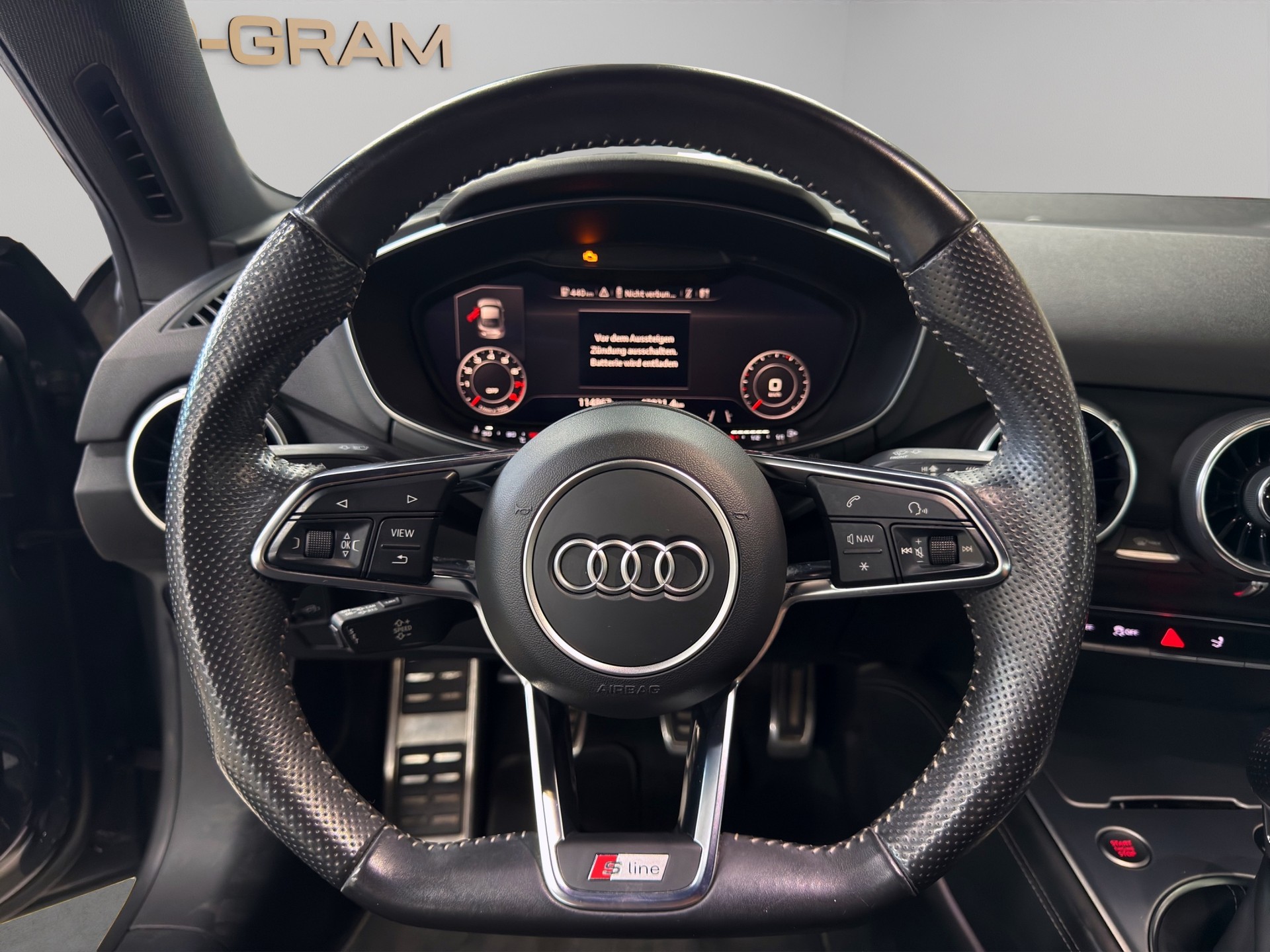 AUDI TT Coupé 2.0 TFSI-image-17