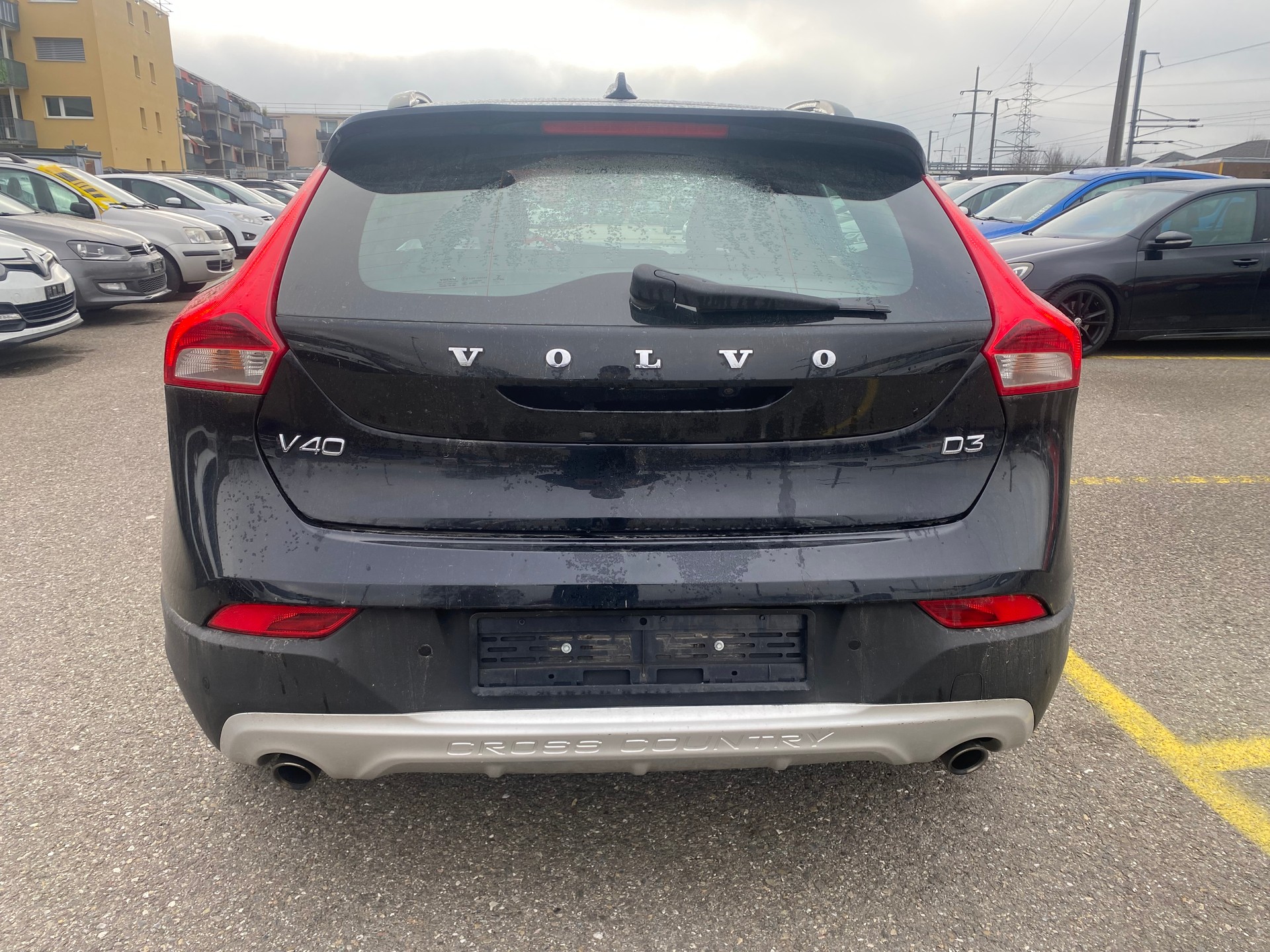 VOLVO V40 Cross Country D3 Momentum Geartronic-image-7