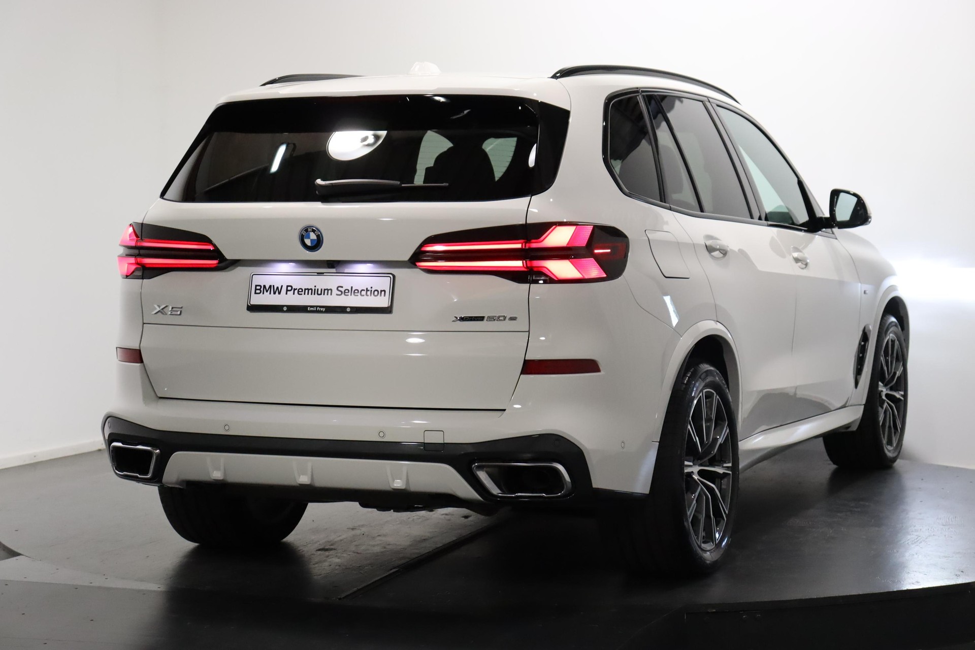 BMW X5 50e xDrive SAG-image-2