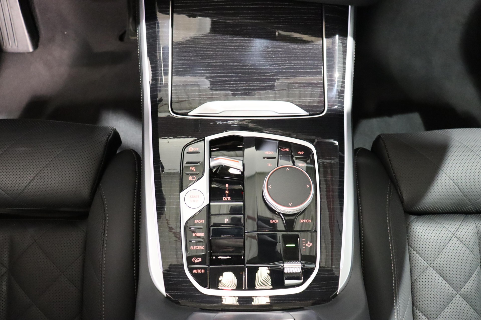 BMW X5 50e xDrive SAG-image-13