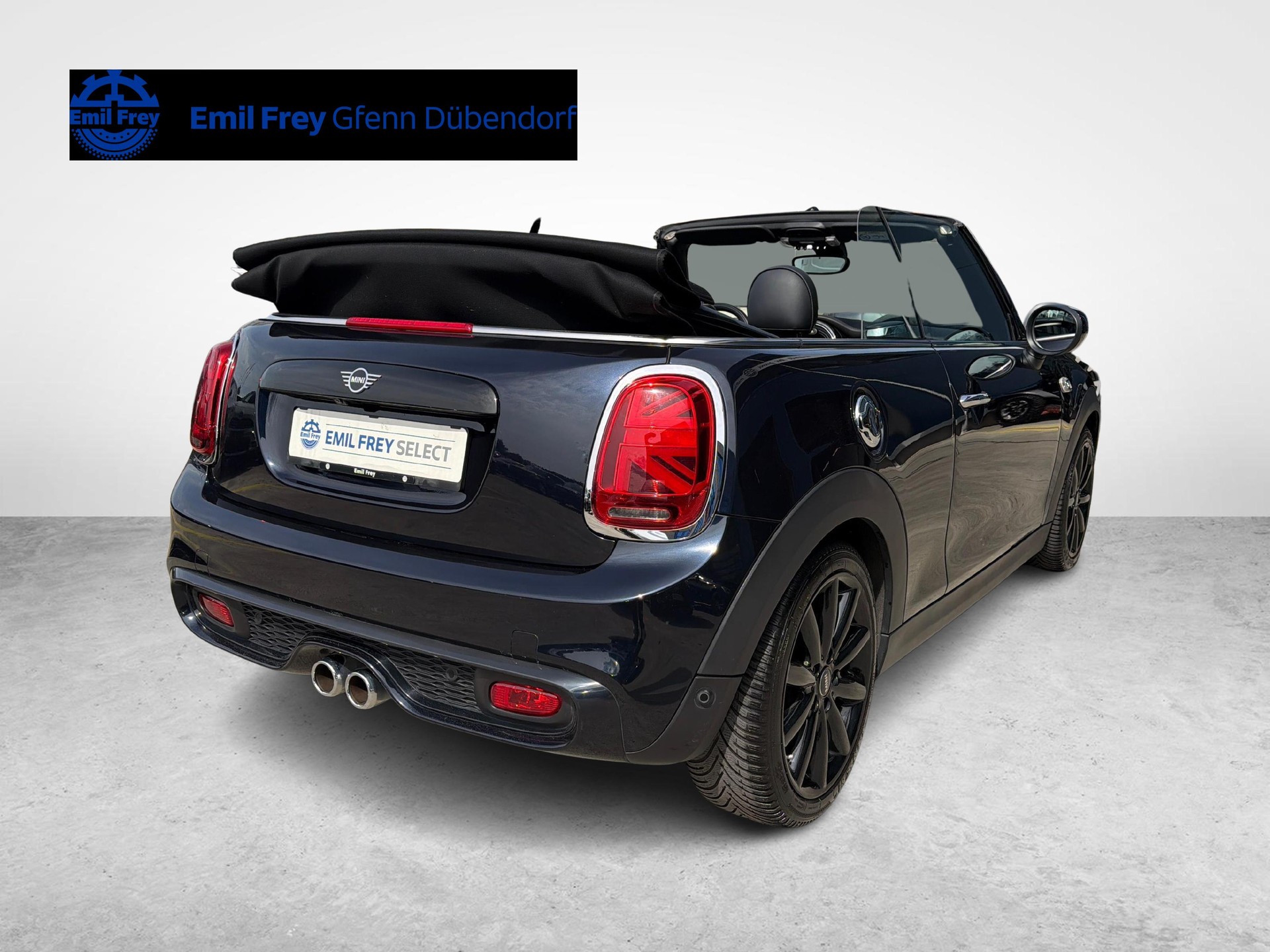 MINI Cooper S Cabrio-image-1