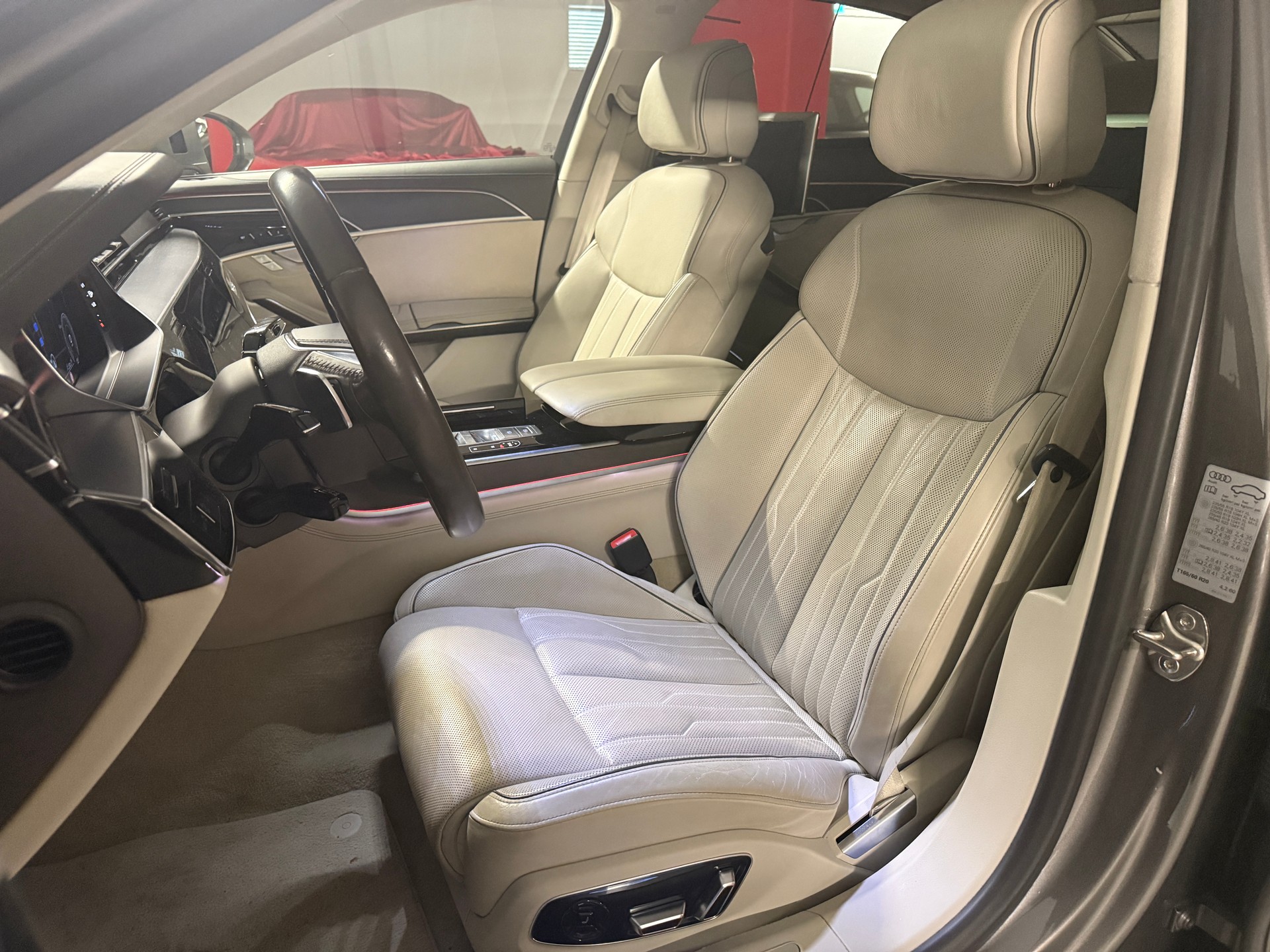 AUDI A8 55 L TFSI quattro tiptronic-image-13
