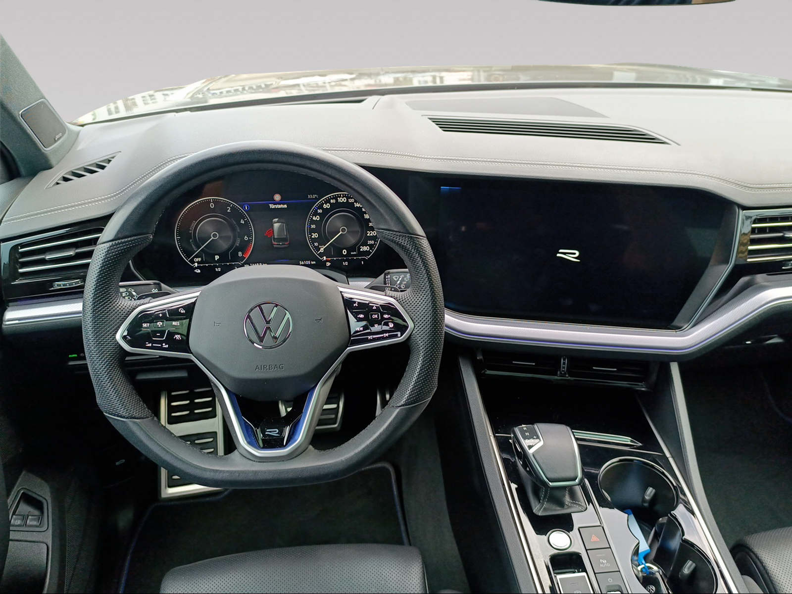 VW Touareg 3.0 TSI eHybrid R Tiptronic-image-8