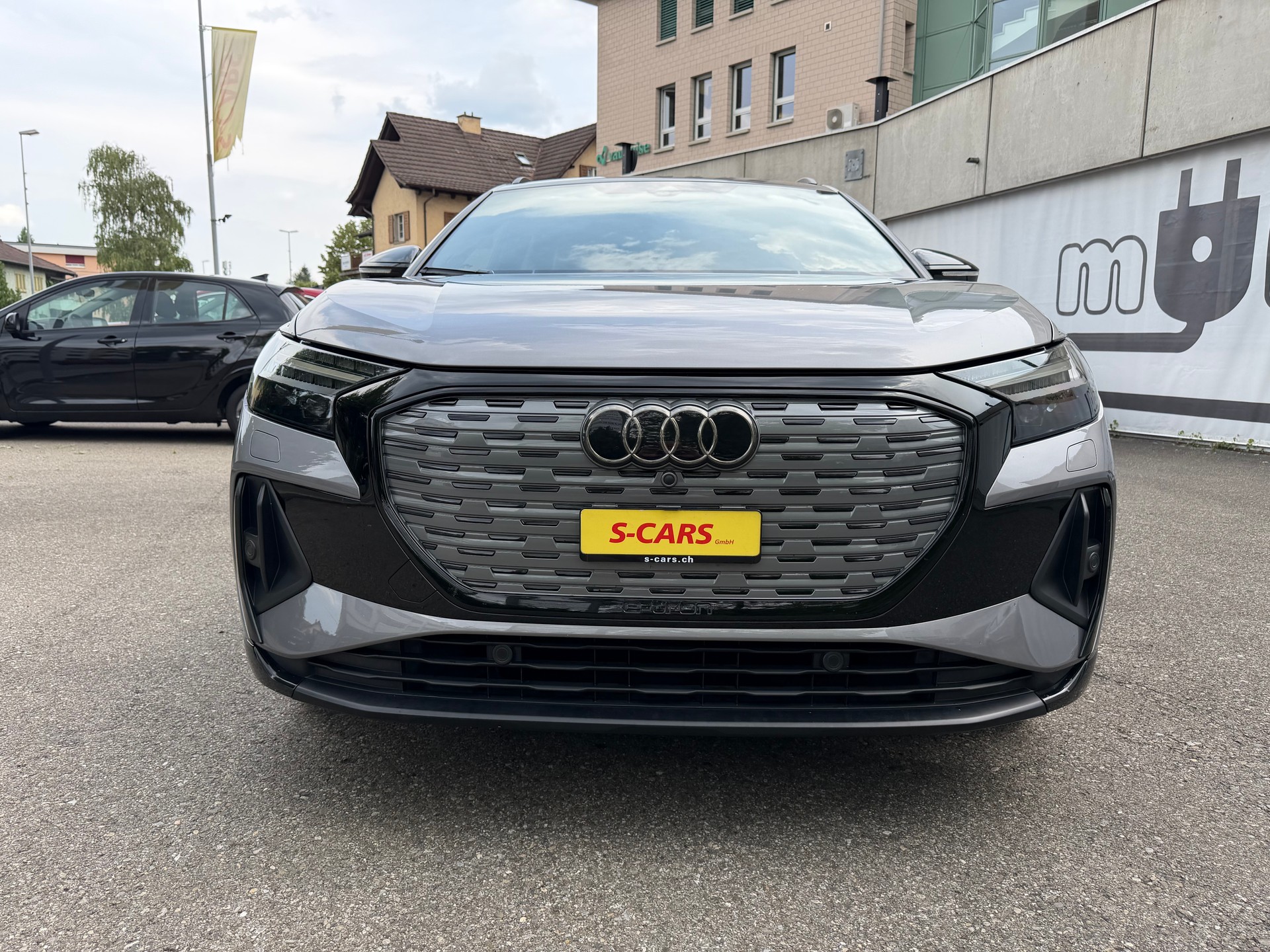 AUDI Q4 e-tron 50 quattro-image-6