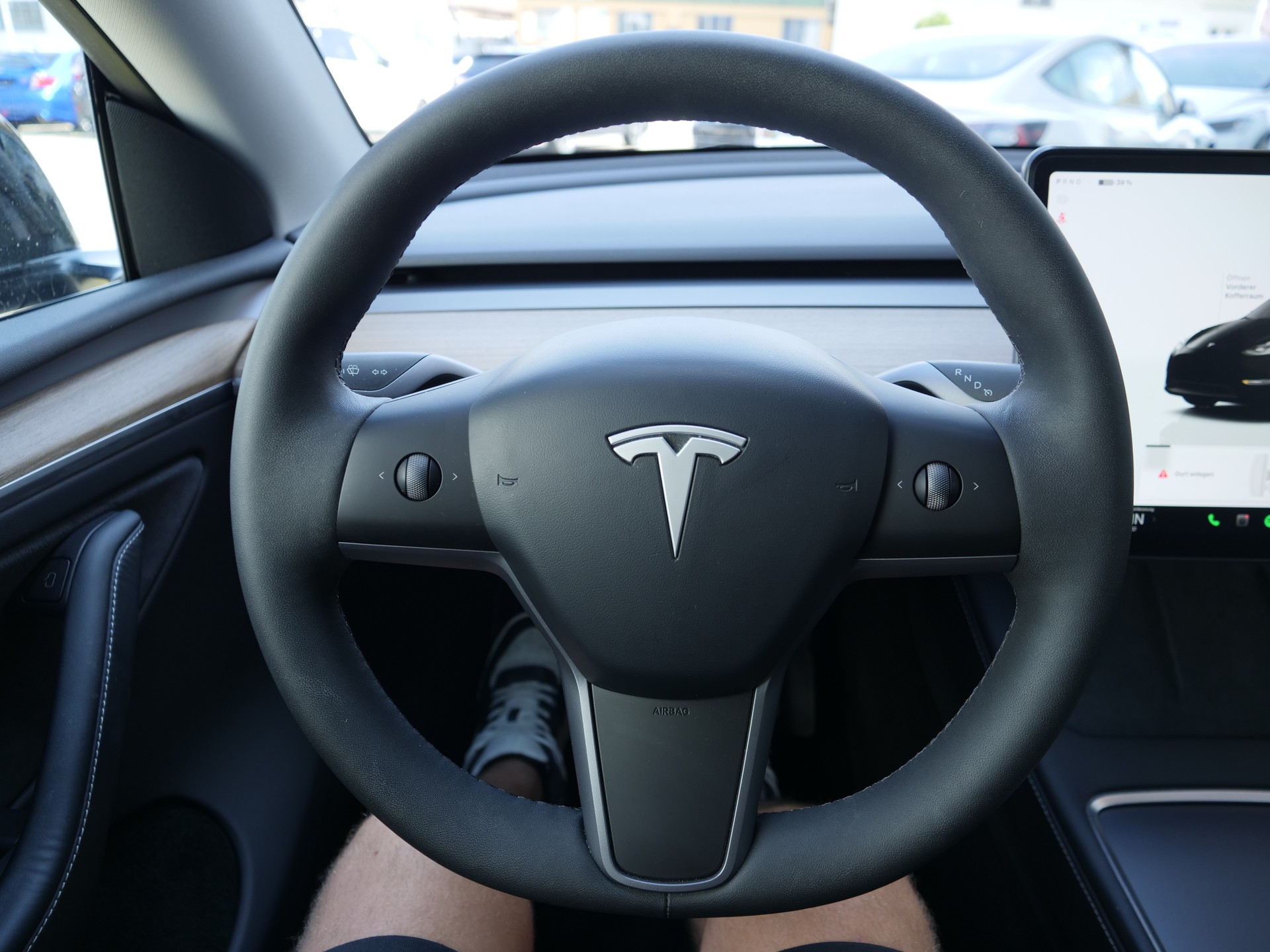 TESLA Model Y RWD-image-7