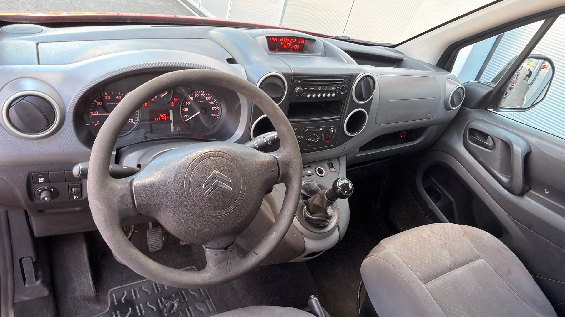 CITROEN Berlingo 1.6i 600-image-8