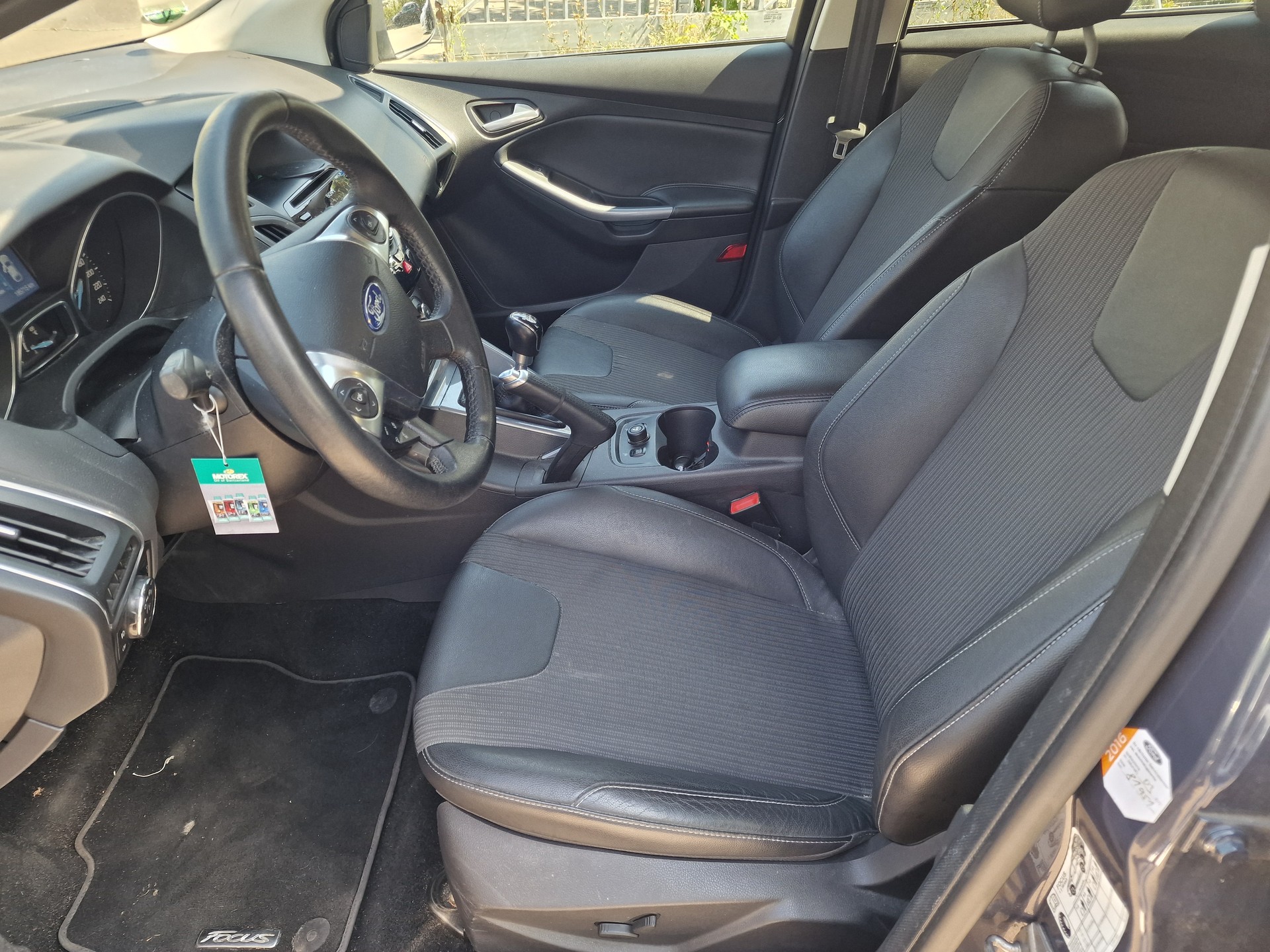 FORD Focus 2.0 TDCi Titanium-image-8