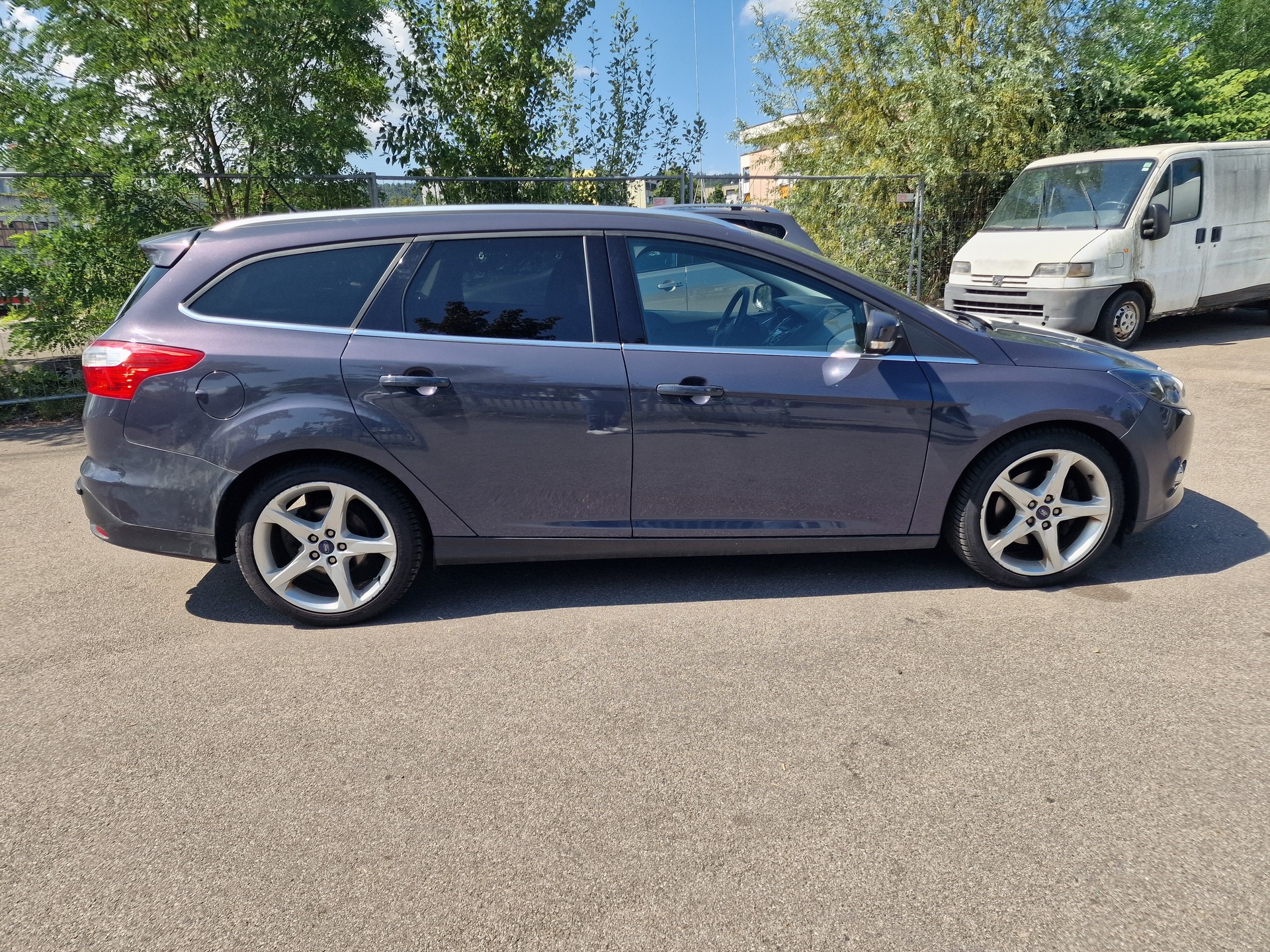 FORD Focus 2.0 TDCi Titanium-image-5