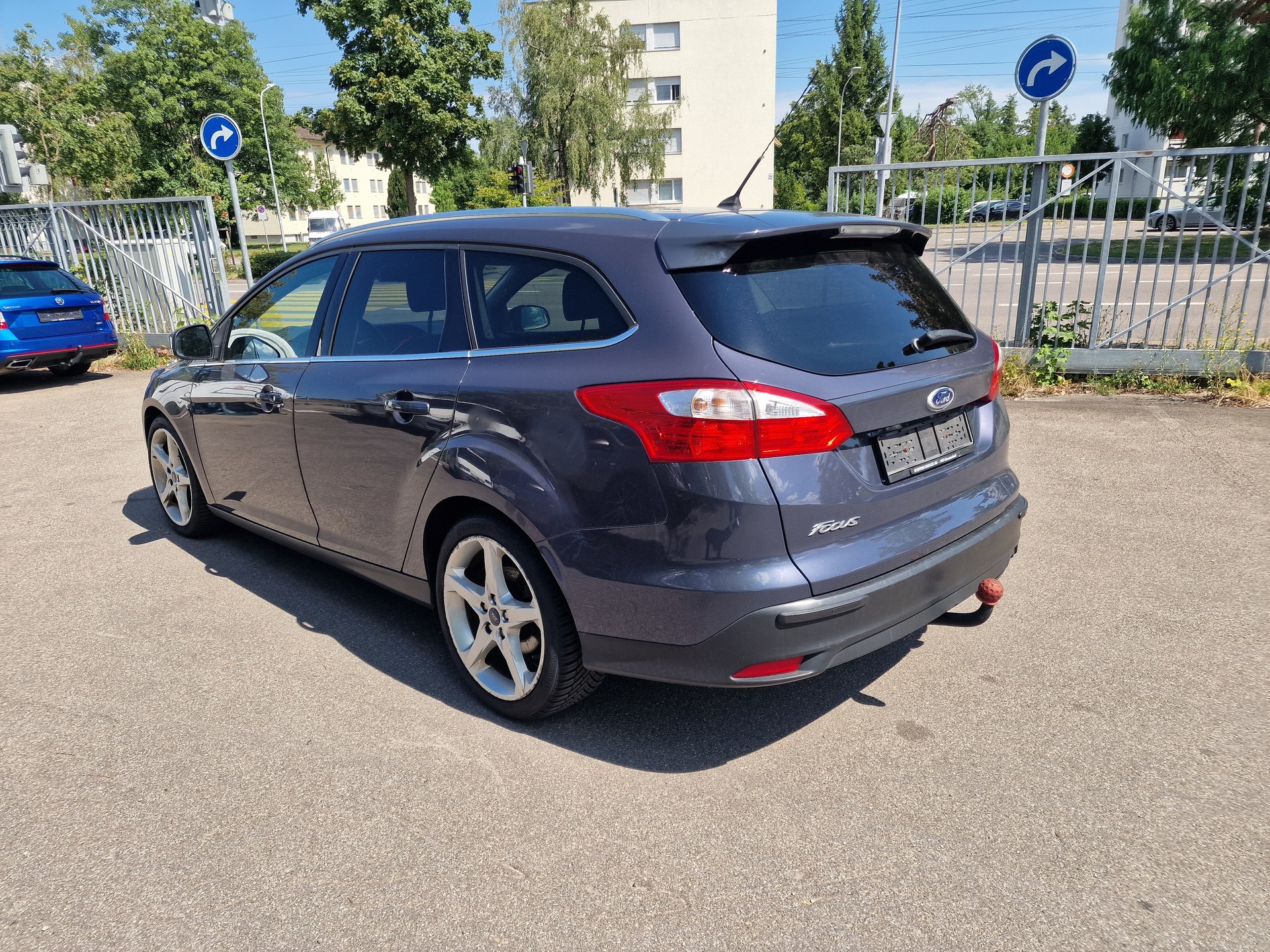 FORD Focus 2.0 TDCi Titanium-image-2