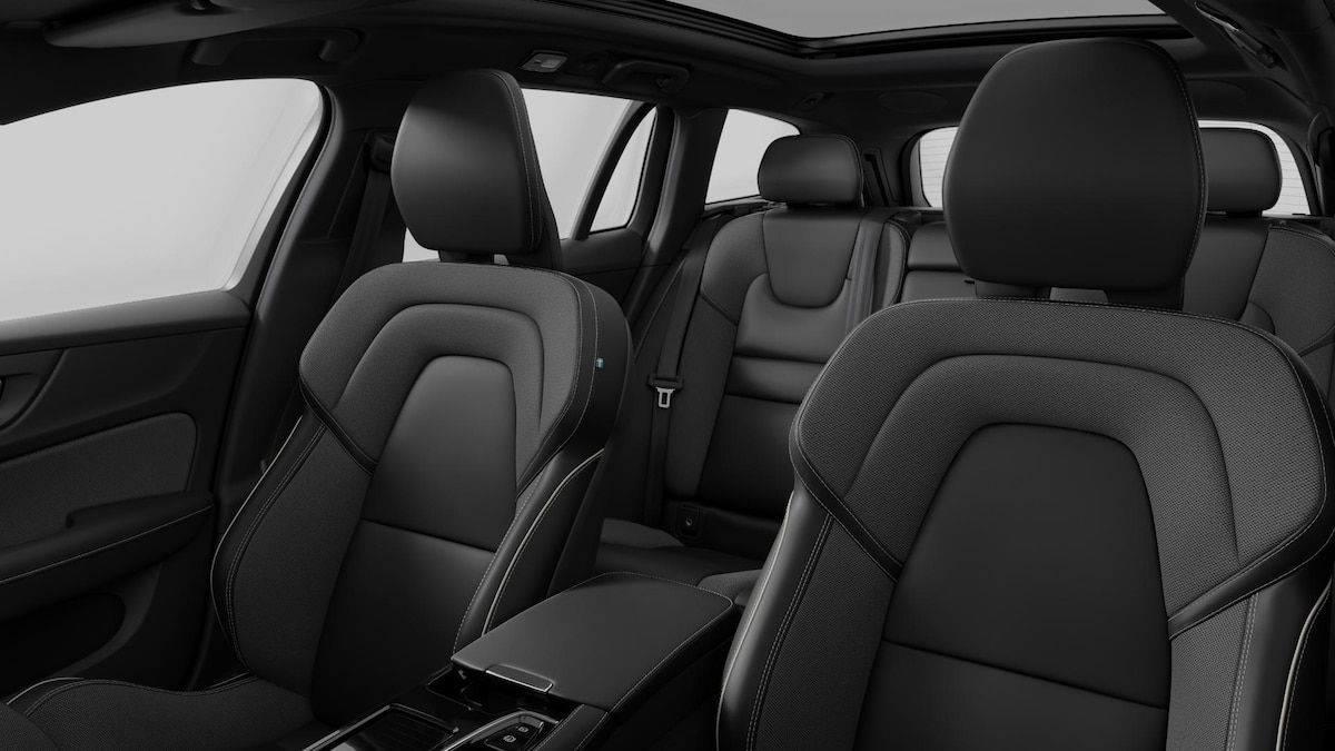 VOLVO V60 2.0 T6 TE Ultra Dark eAWD-image-10