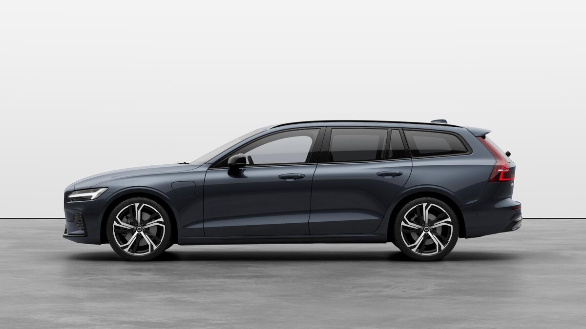 VOLVO V60 2.0 T6 TE Ultra Dark eAWD-image-2