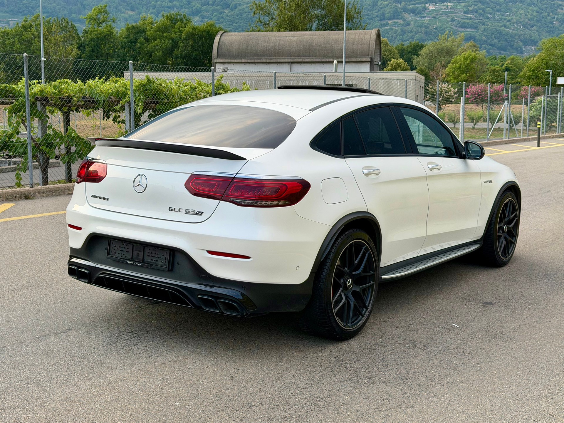 MERCEDES-BENZ GLC Coupé 63 S AMG 4Matic 9G-Tronic | FACELIFT | CH Auto-image-3