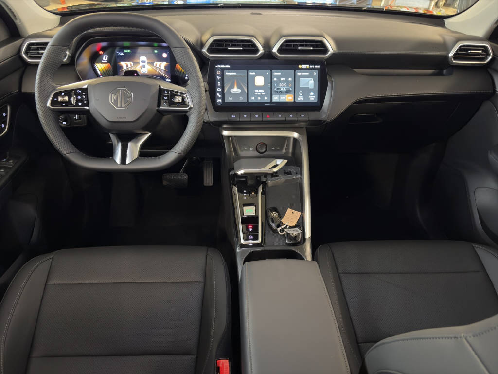 MG ZS 1.5 Hybrid+ Luxury-image-6